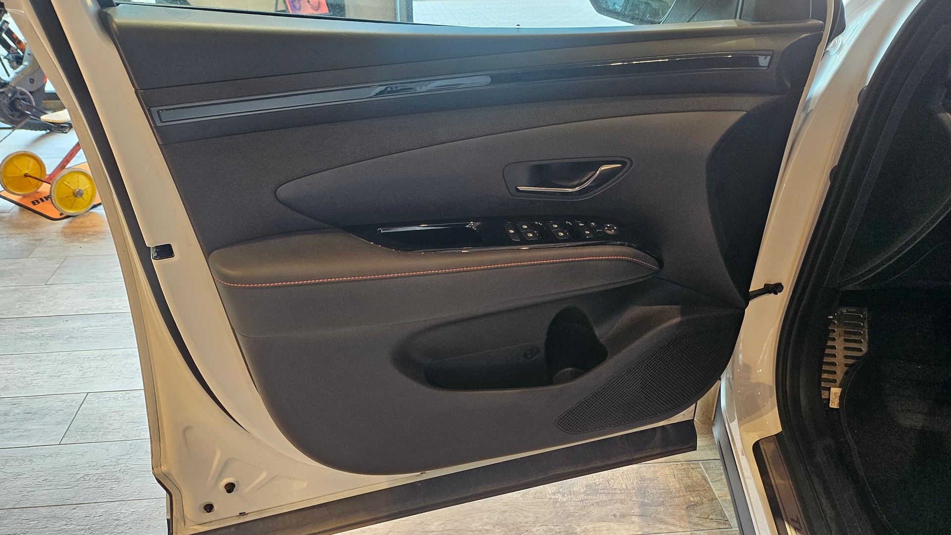 HYUNDAI Tucson 1.6 TGDI PHEV N Line 4WD-image-19