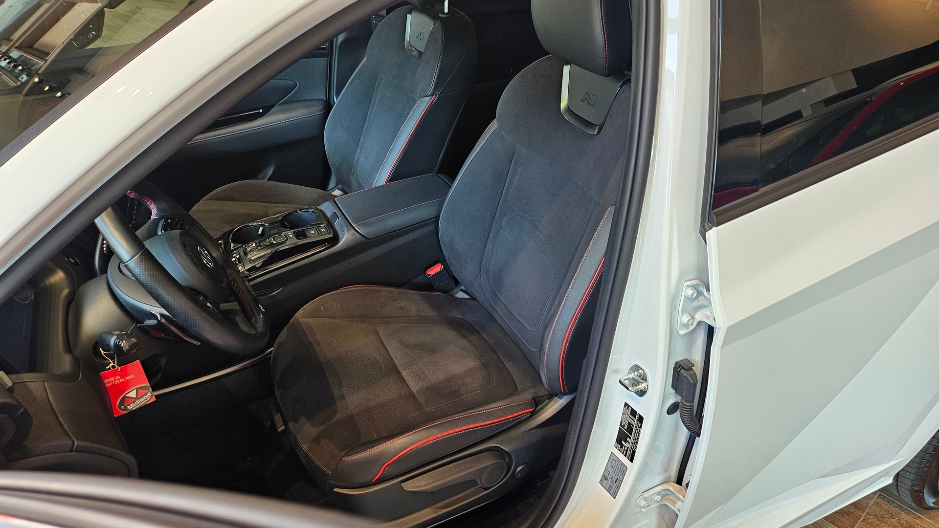 HYUNDAI Tucson 1.6 TGDI PHEV N Line 4WD-image-25