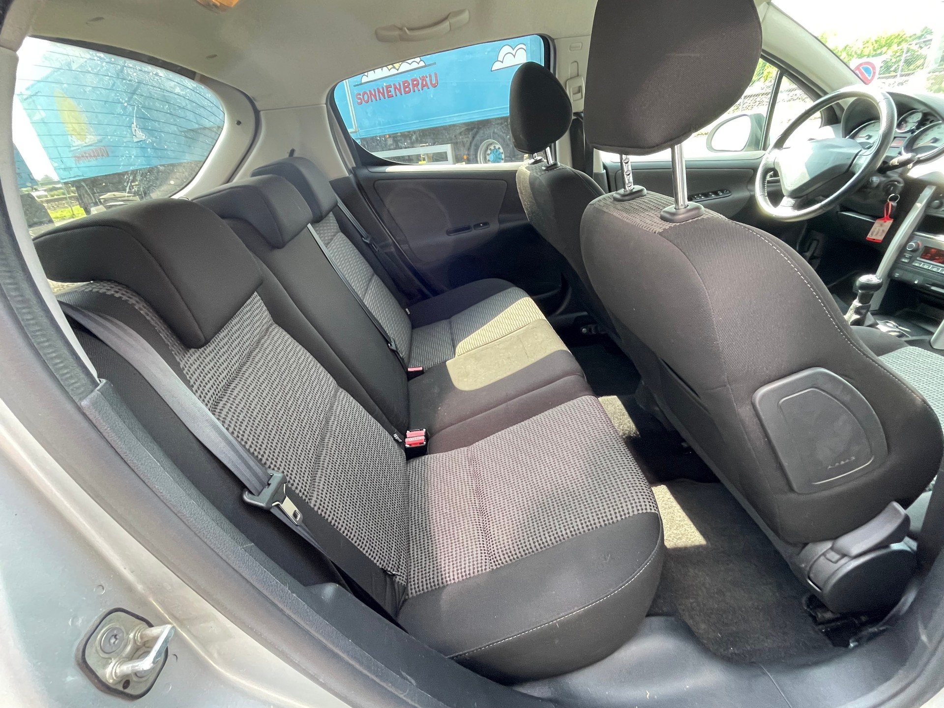PEUGEOT 207 1.6 16V Sport-image-13