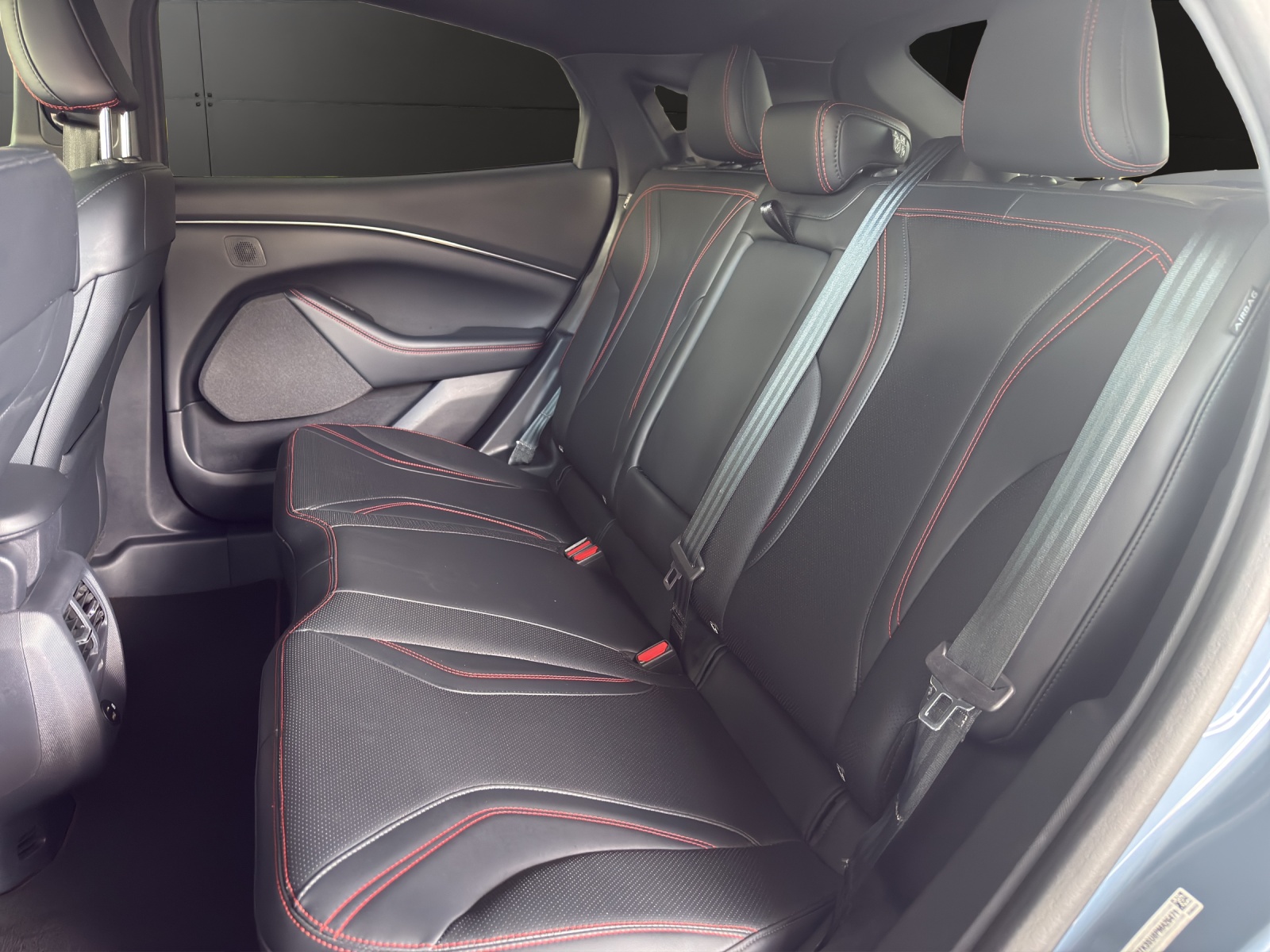 FORD Mustang MACH-E Premium AWD 99 kWh-image-11