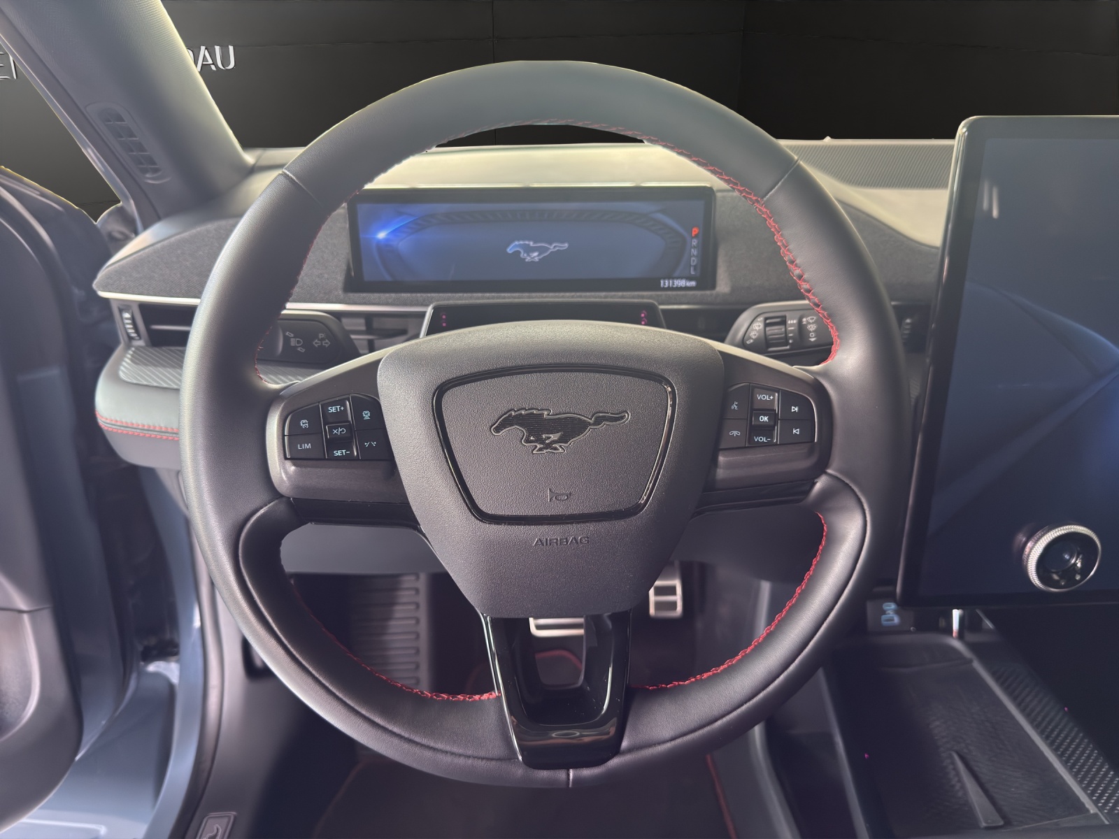 FORD Mustang MACH-E Premium AWD 99 kWh-image-8