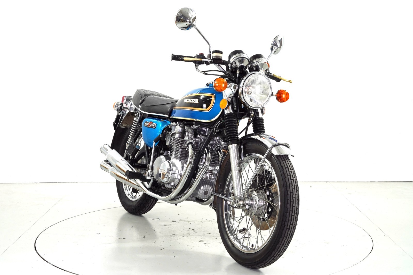 HONDA CB 500-showroom-element-1