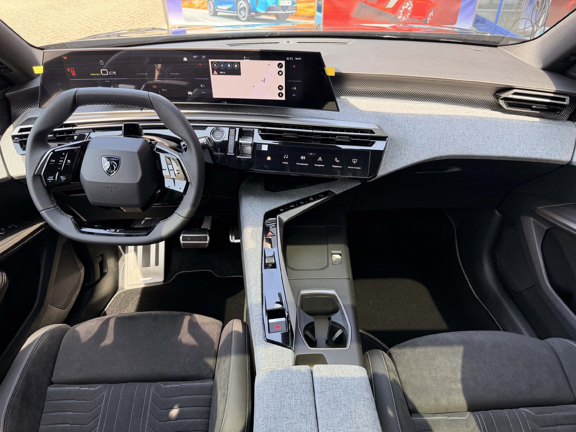 PEUGEOT 5008 e-GT Exclusive AWD *8 Jahre Garantie* 0.9% Leasing-image-12