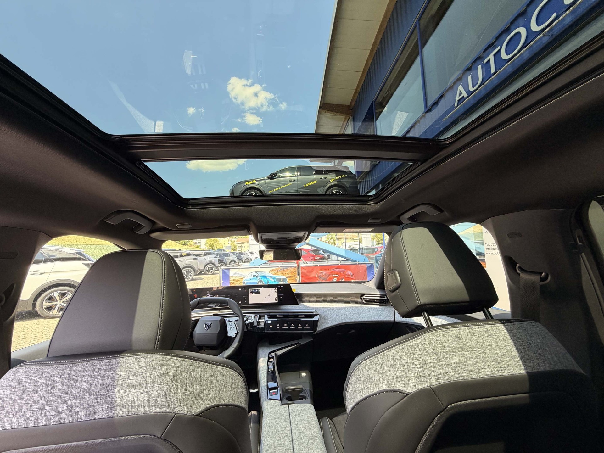 PEUGEOT 5008 e-GT Exclusive AWD *8 Jahre Garantie* 0.9% Leasing-image-11