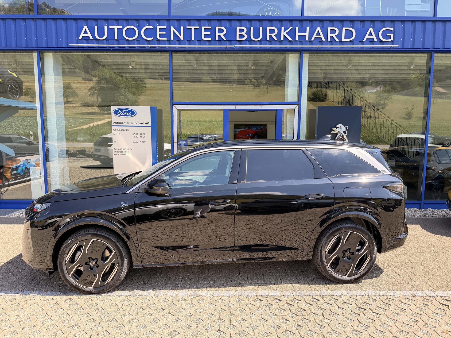 PEUGEOT 5008 e-GT Exclusive AWD 0.9% Leasing