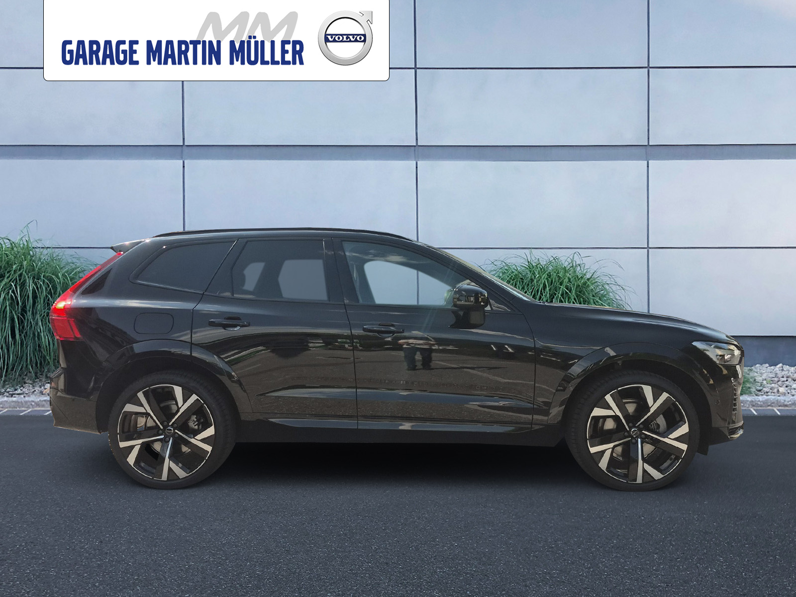VOLVO XC60 2.0 T6 TE Black Edition eAWD-image-5