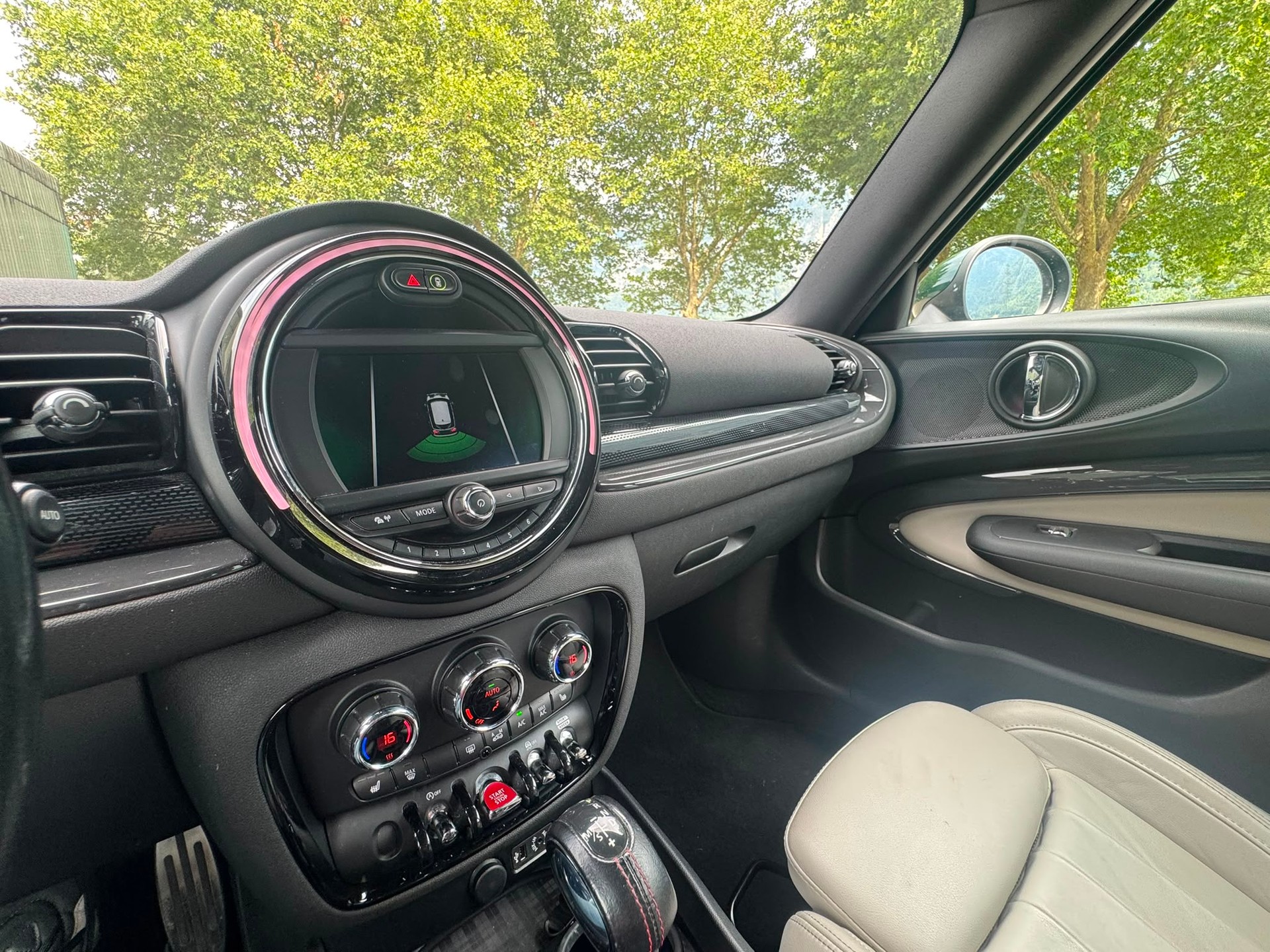 MINI Clubman Cooper John Cooper Works ALL4 Steptronic-image-17