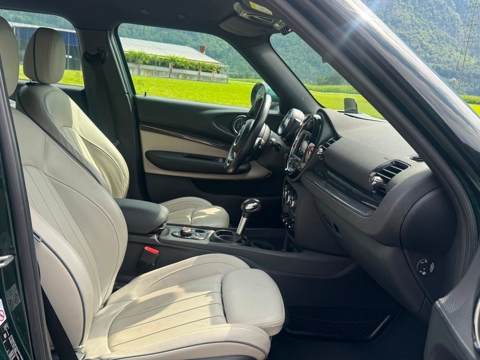 MINI Clubman Cooper John Cooper Works ALL4 Steptronic-image-13