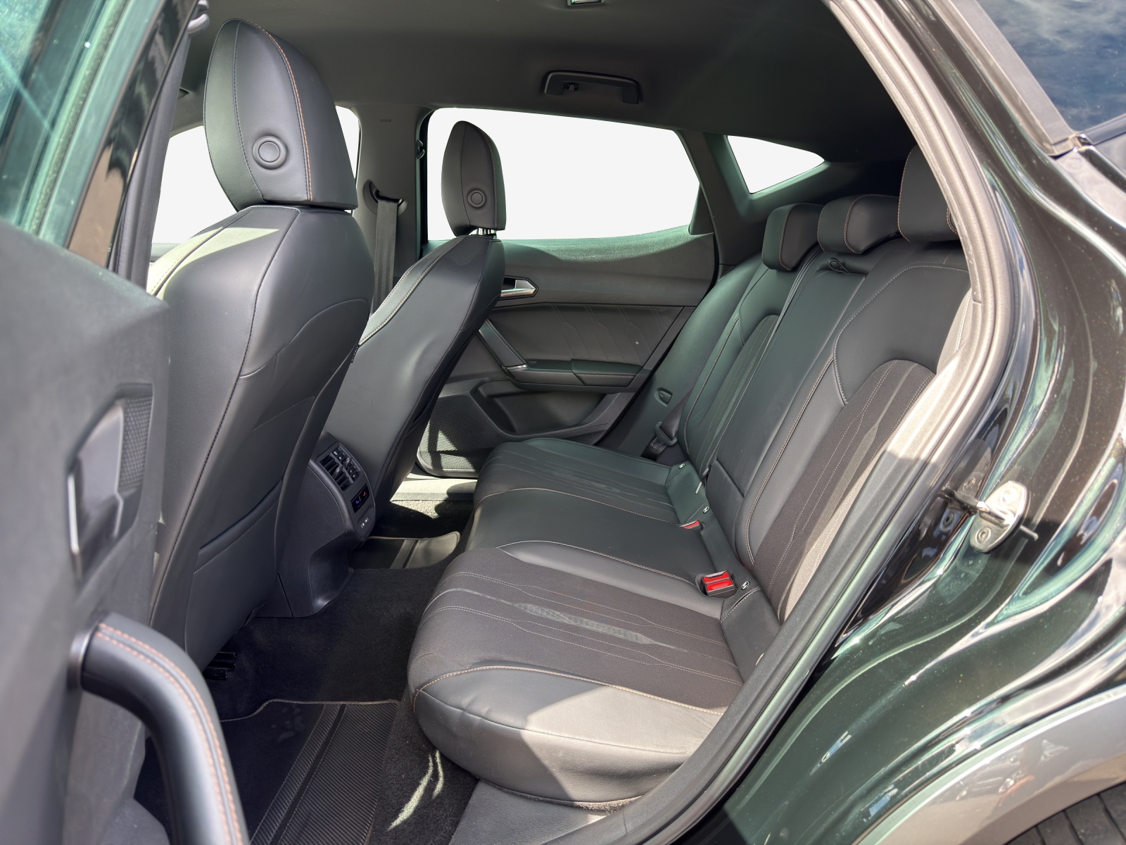 CUPRA Formentor 1.5 TSI DSG-image-11