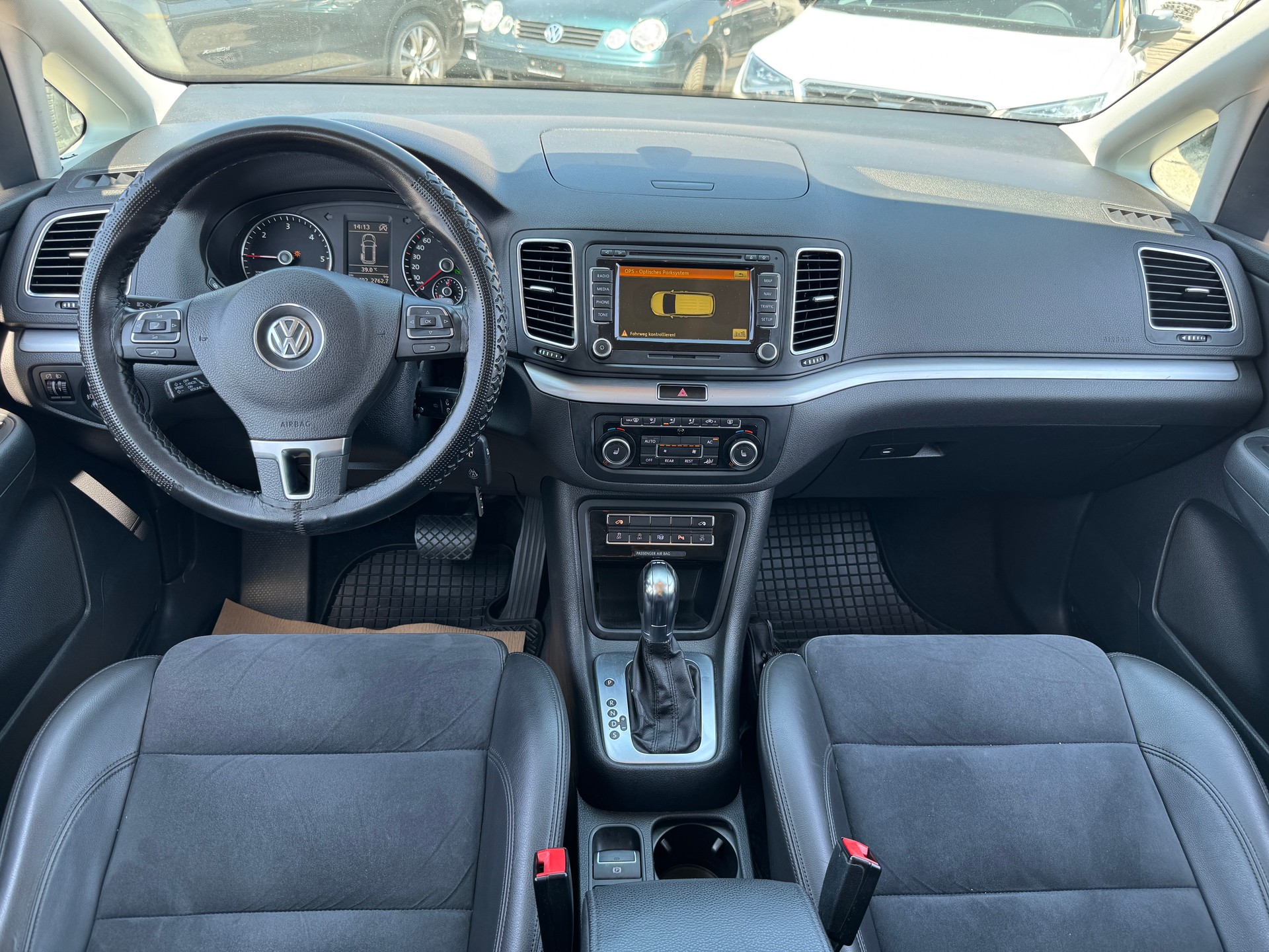 VW Sharan 2.0 TDI BlueMotion Technology Highline DSG-image-7