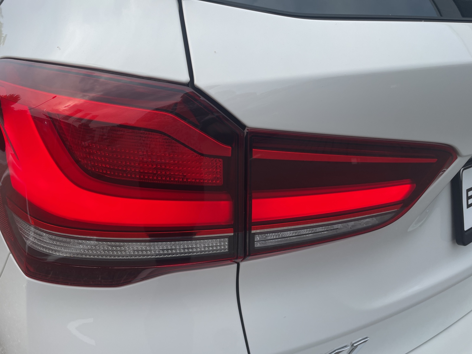 BMW X1 sDrive 18i-image-18
