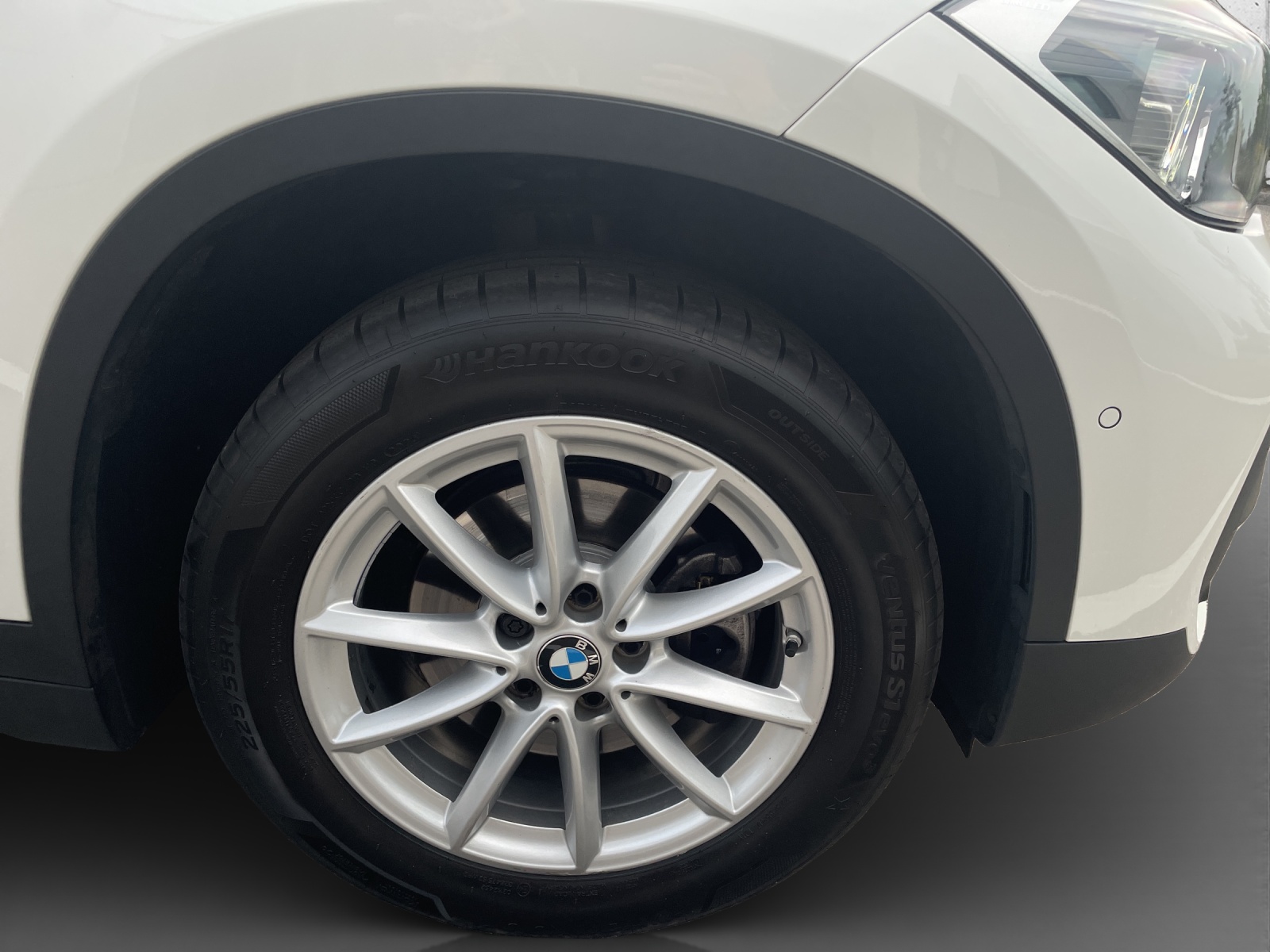 BMW X1 sDrive 18i-image-8