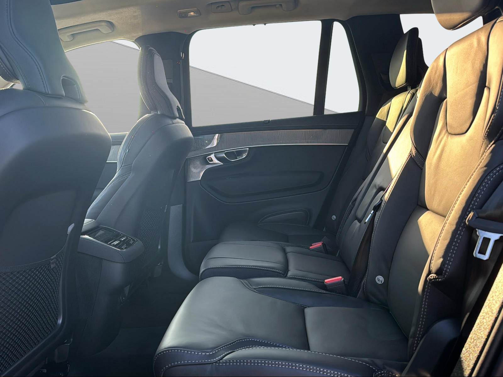 VOLVO XC90 2.0 B5 MH Ultra Bright AWD-image-13