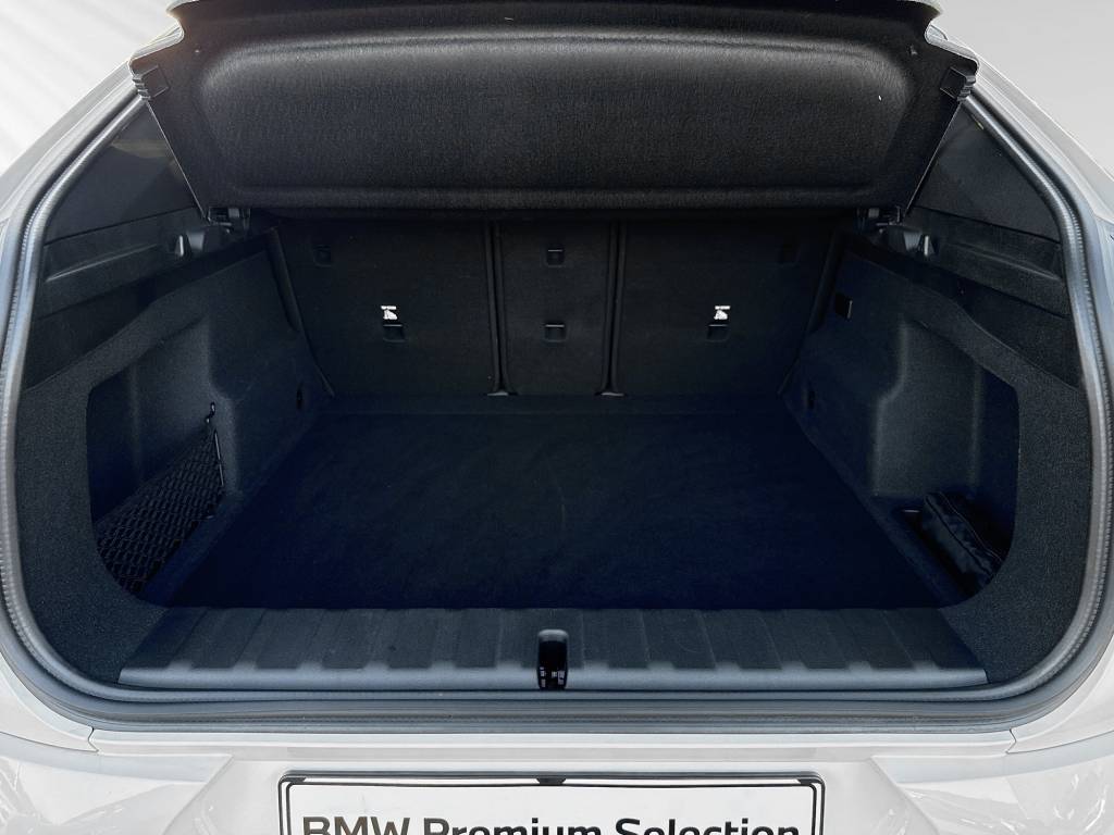 BMW iX2 eDrive 20 M Sport Pro-image-8