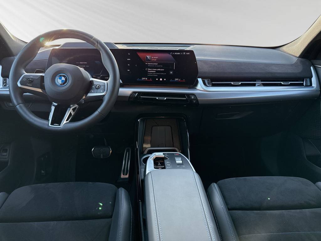 BMW iX2 eDrive 20 M Sport Pro-image-6