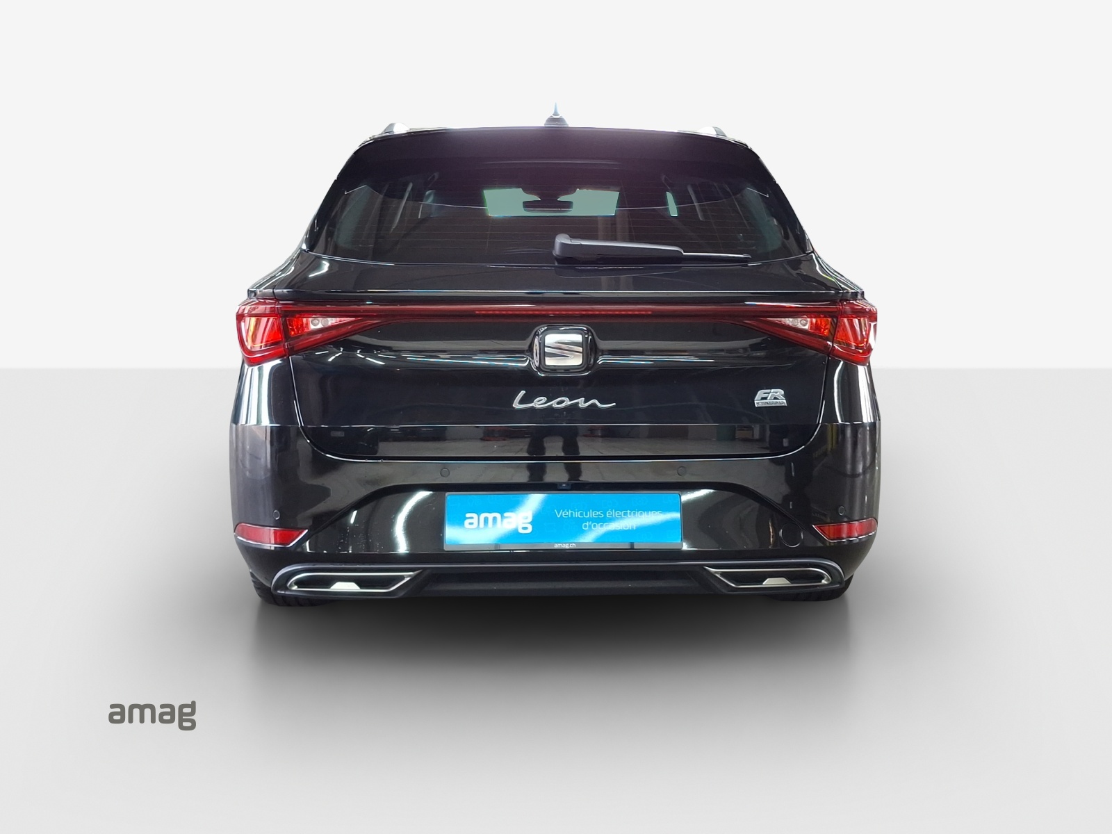 SEAT Leon ST 1.5 eHybrid pHEV DSG FR-image-3