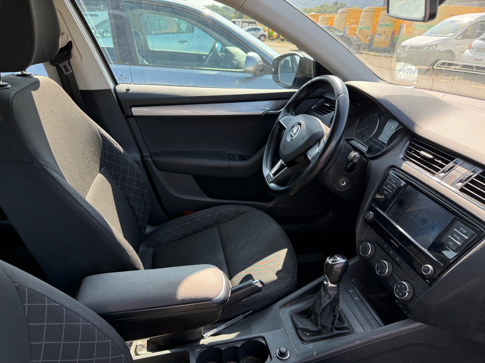 SKODA Octavia Combi 1.0 TSI Ambition-image-7