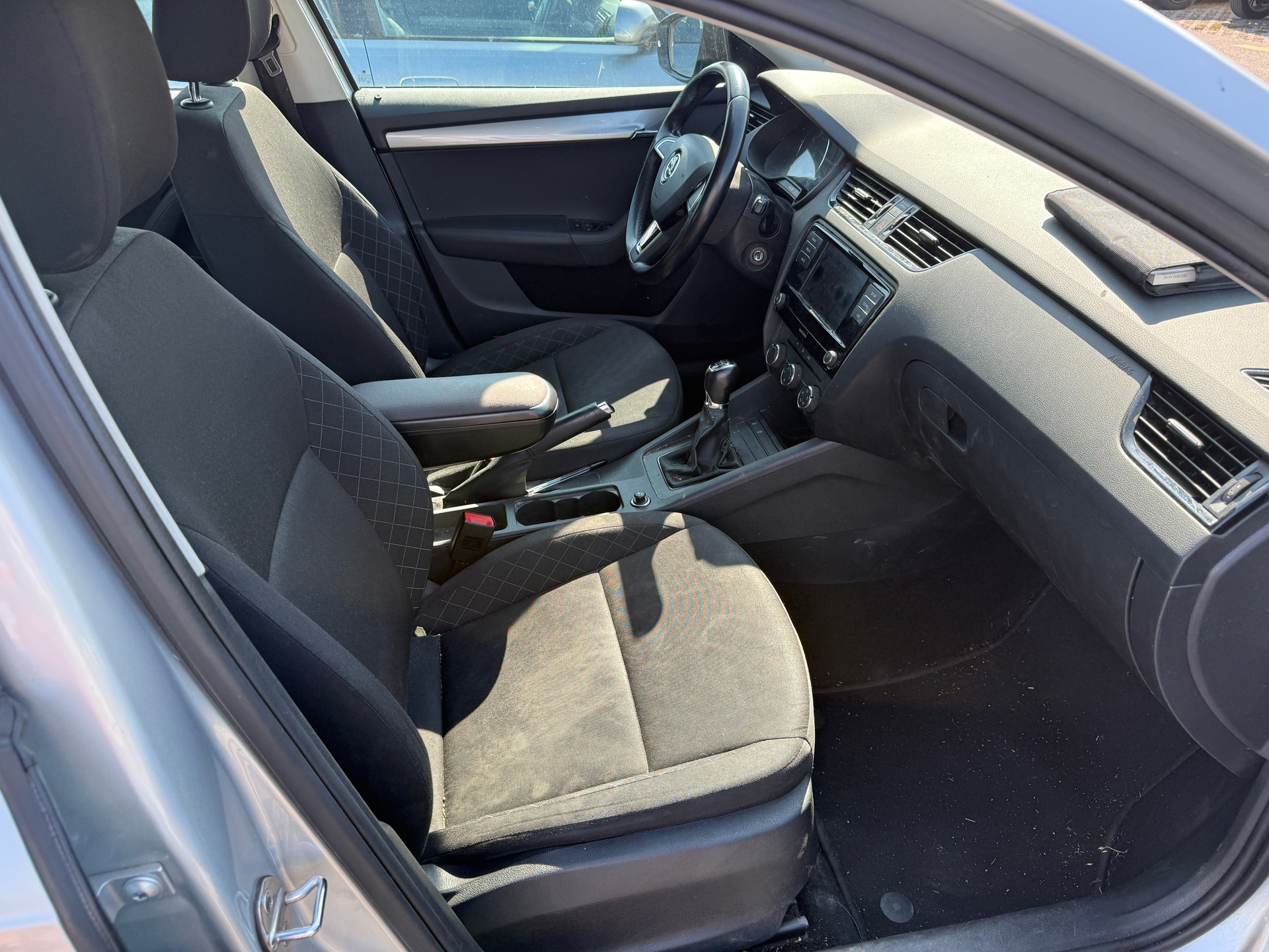SKODA Octavia Combi 1.0 TSI Ambition-image-6