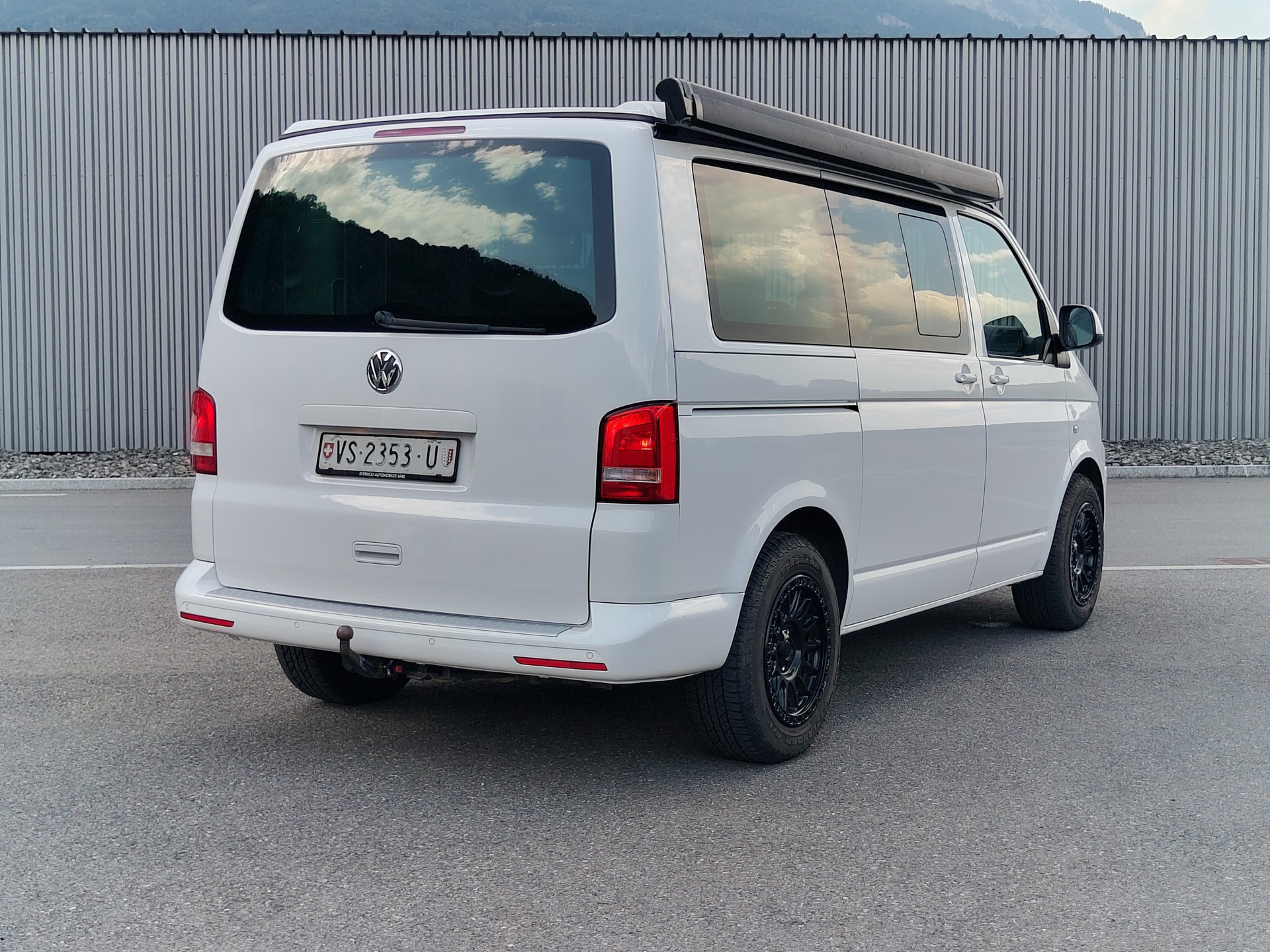 VW T5 California 2.0 TDI Comfortline 4Motion-image-3