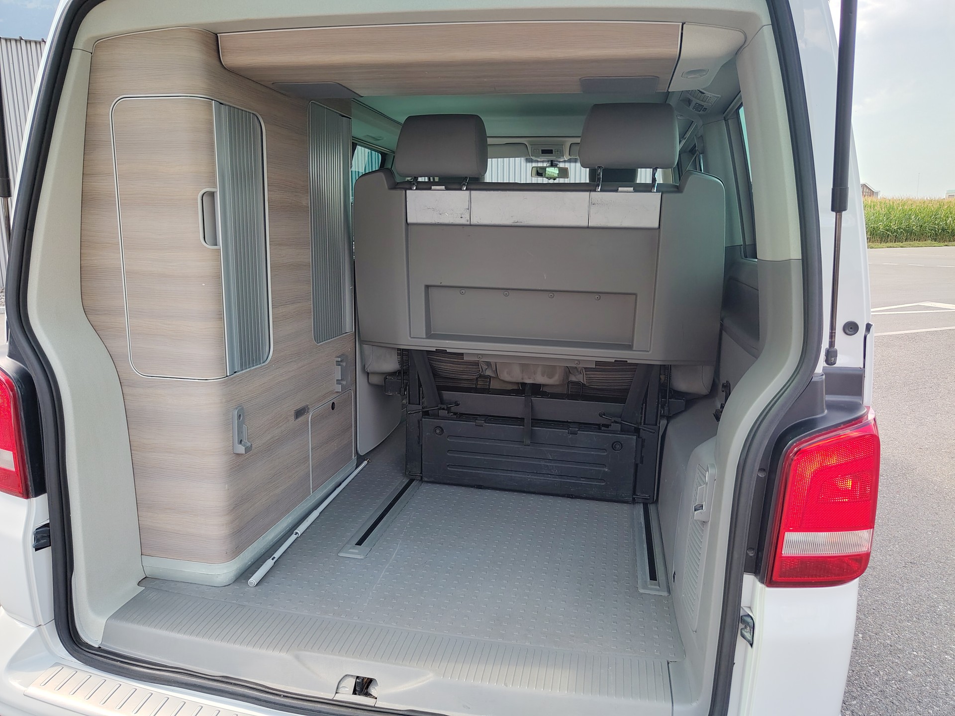 VW T5 California 2.0 TDI Comfortline 4Motion-image-11