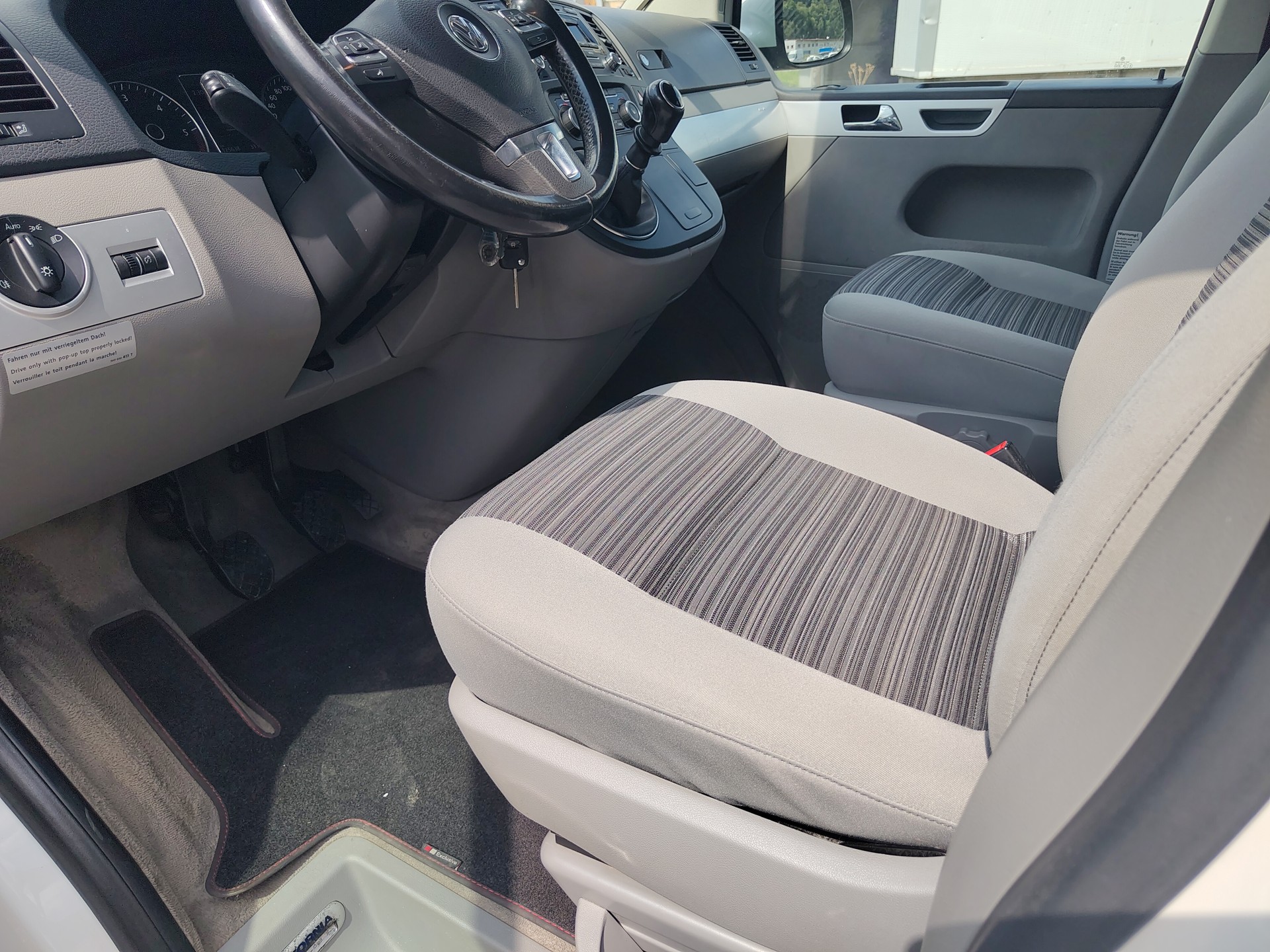 VW T5 California 2.0 TDI Comfortline 4Motion-image-5