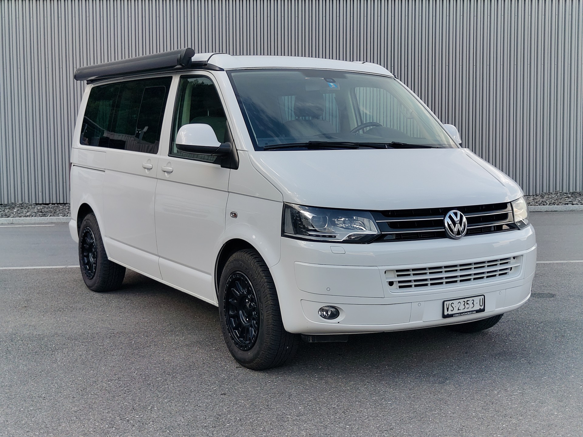 VW T5 California 2.0 TDI Comfortline 4Motion-image-0