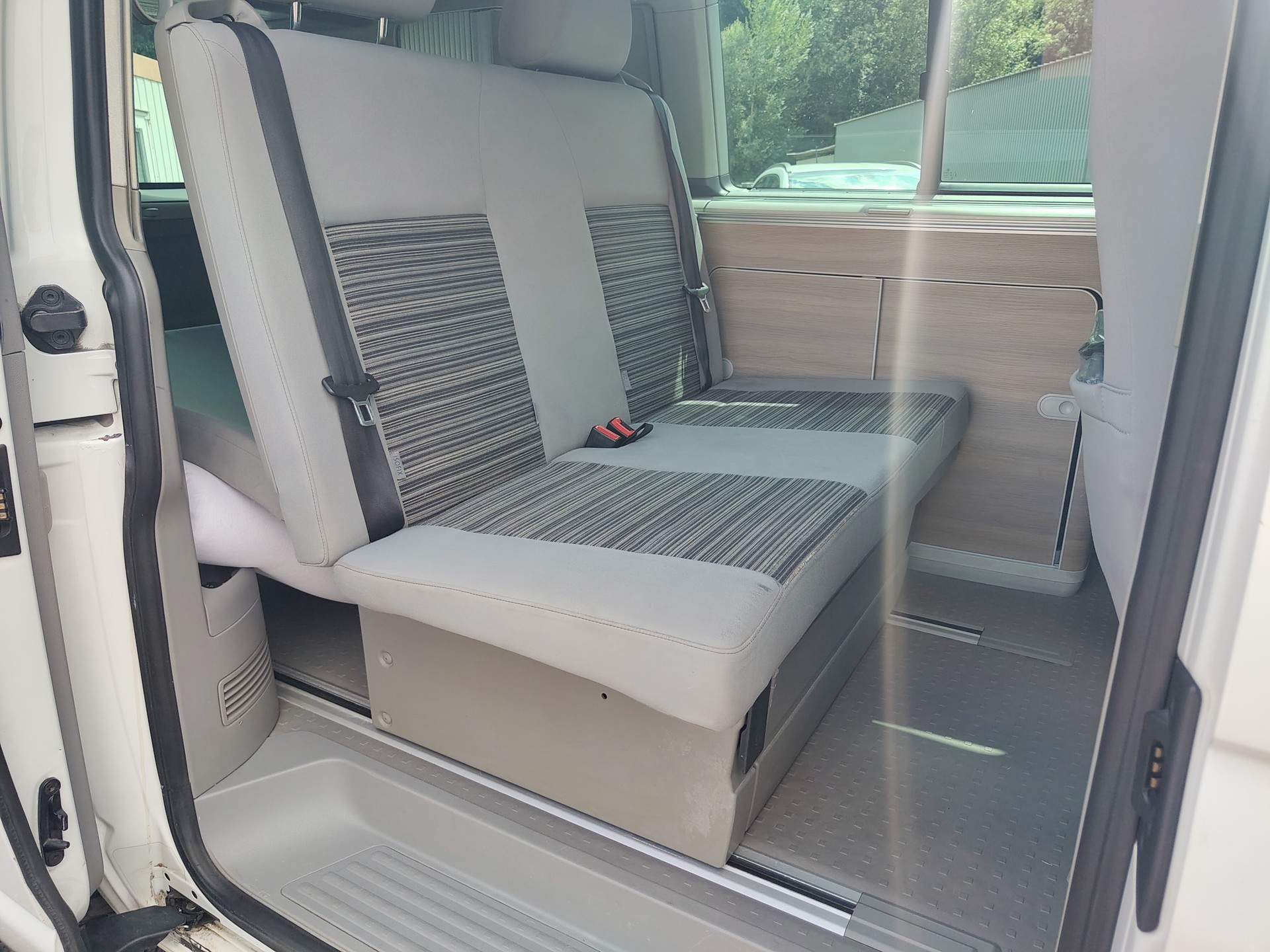 VW T5 California 2.0 TDI Comfortline 4Motion-image-9