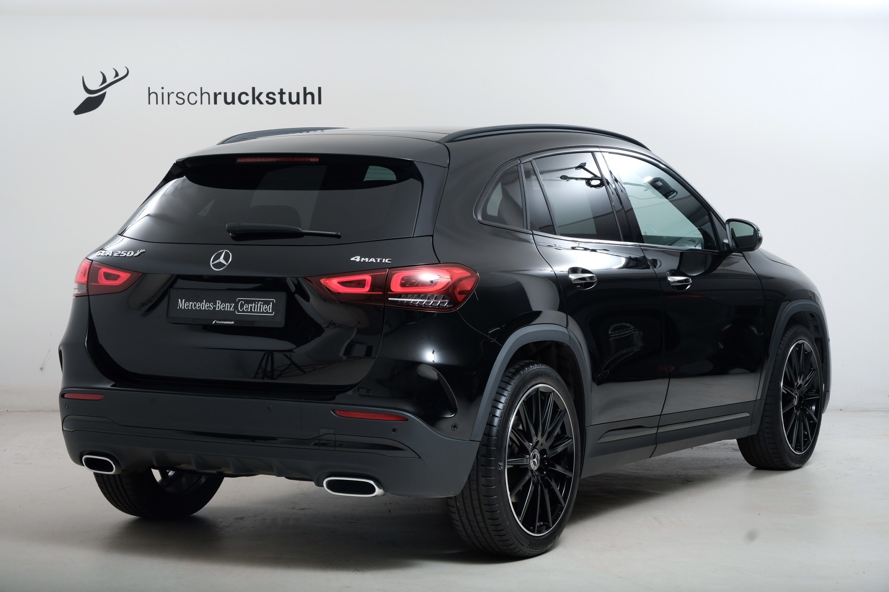 MERCEDES-BENZ GLA 250 4Matic AMG Line 8G-DCT-image-2