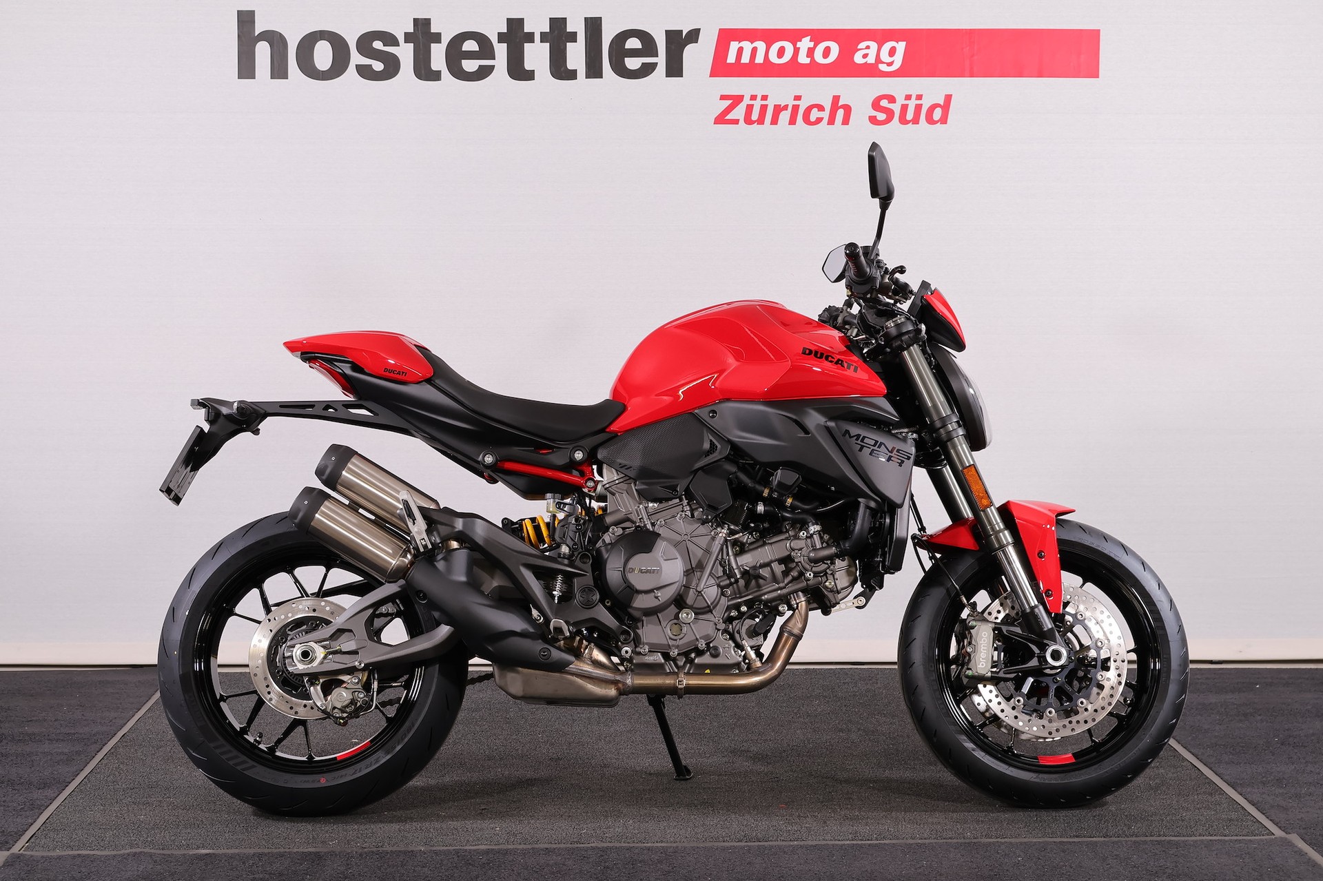DUCATI Monster + (67)-showroom-element-3