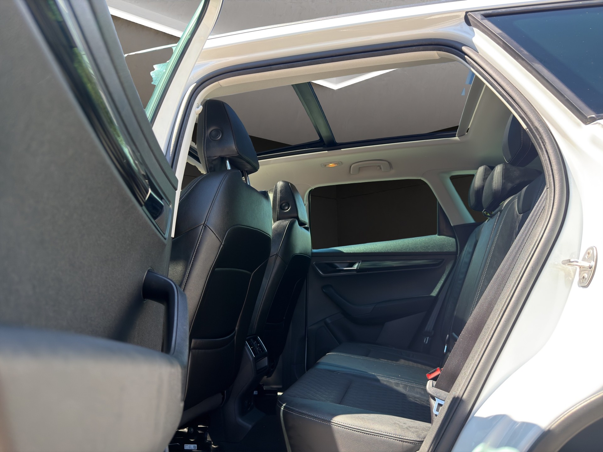 SKODA Karoq 1.5 TSI ACT SportLine DSG-image-12