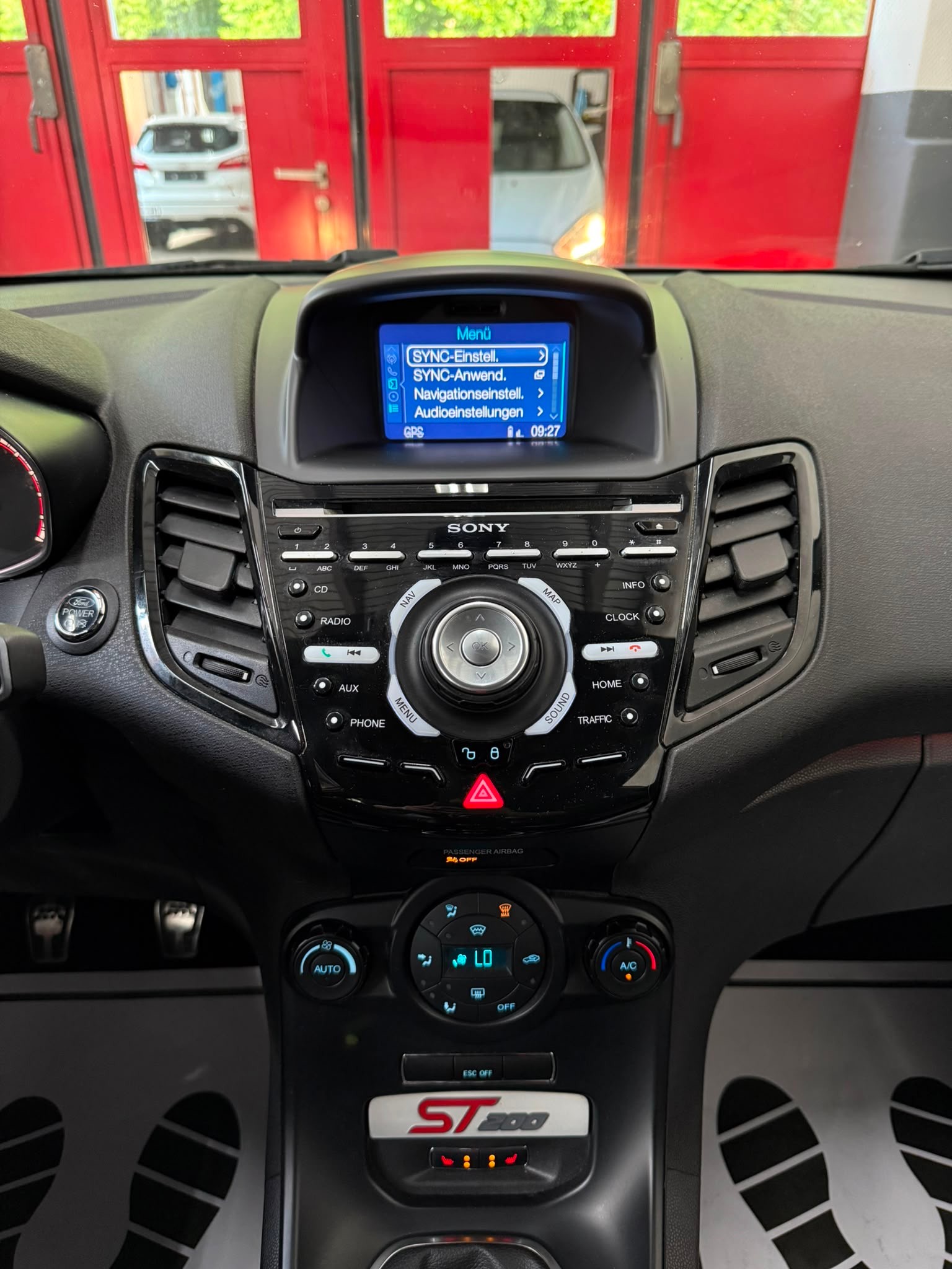 FORD Fiesta 1.6 SCTi ST 200 //NEU AB MFK-image-12