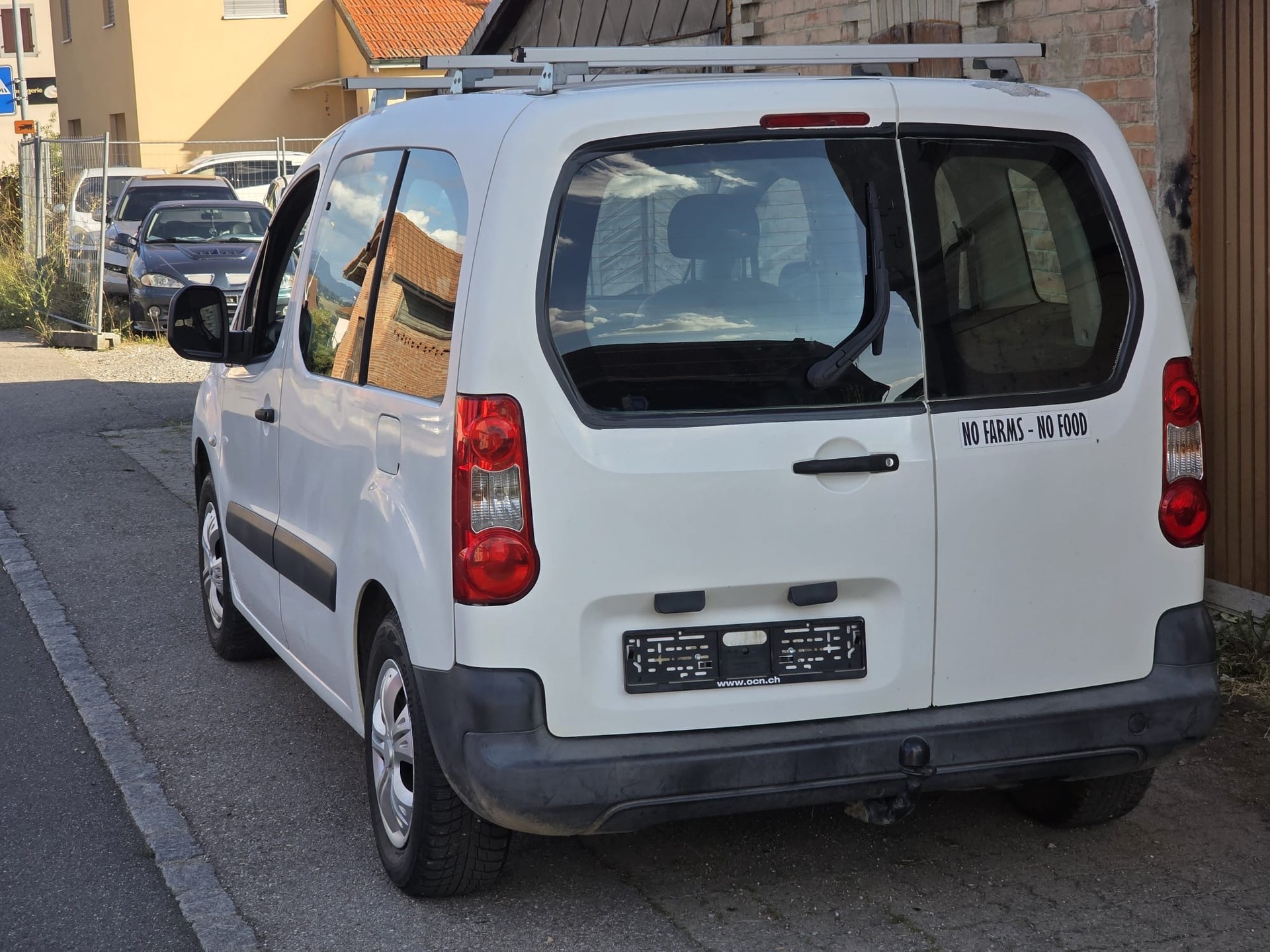 PEUGEOT Partner 1.6 Urban-image-3