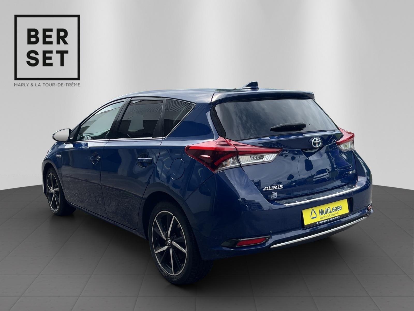 TOYOTA Auris 1.8 HSD Trend-image-2