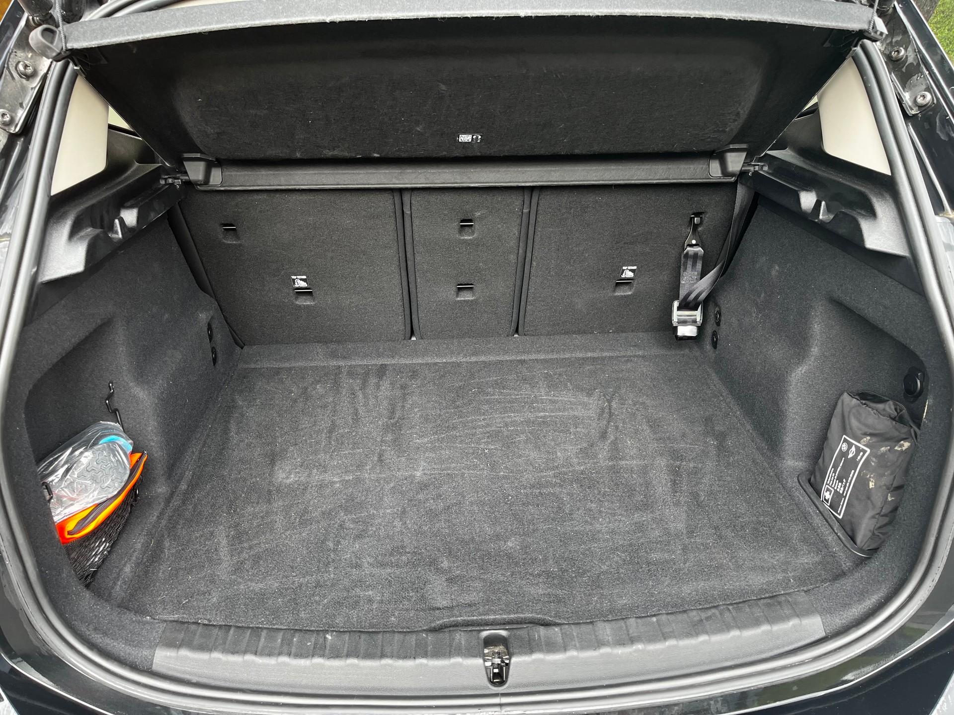 BMW 220i-image-4