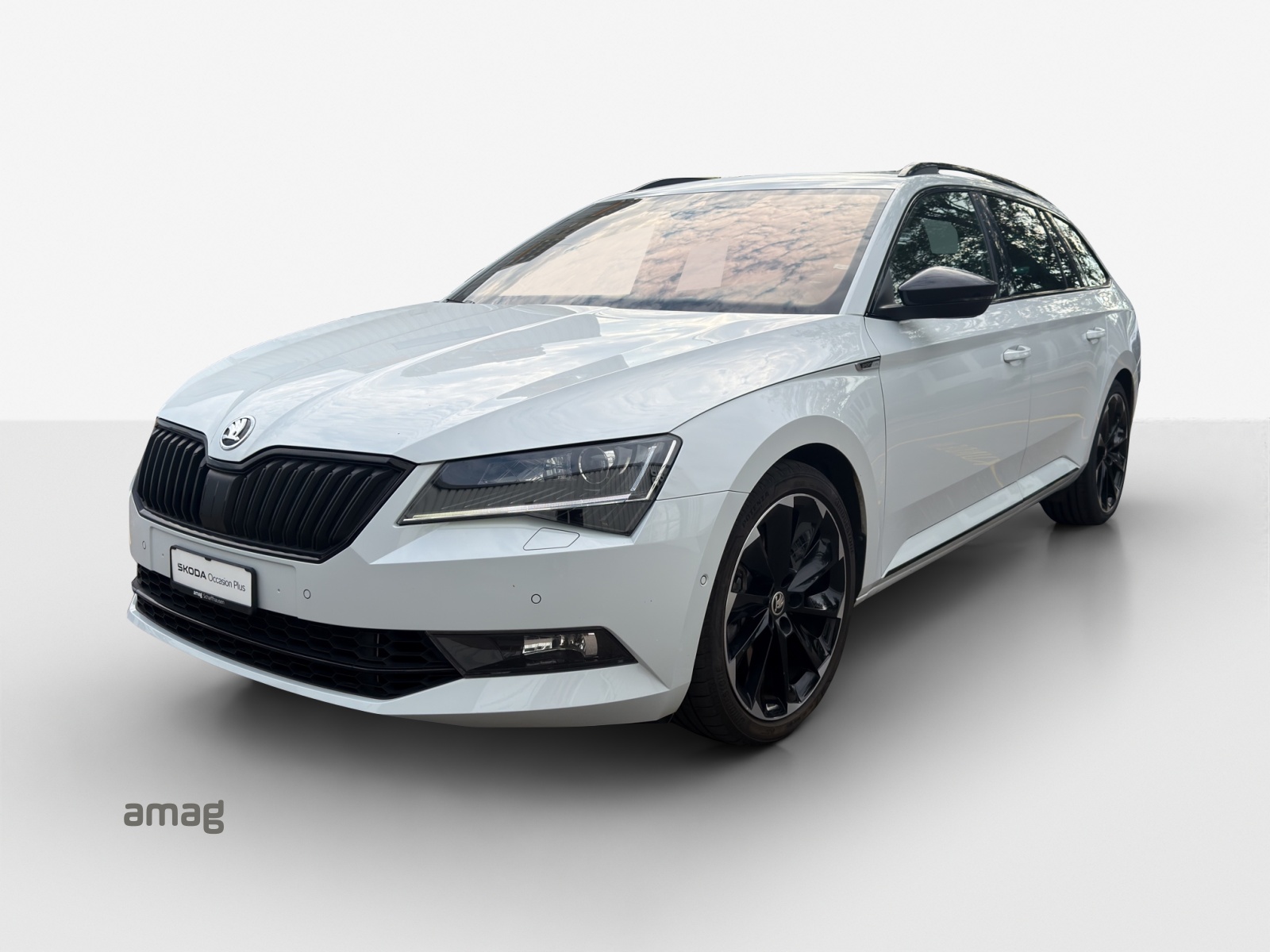 SKODA Superb Combi 2.0 TSI SportLine+ DSG 4x4
