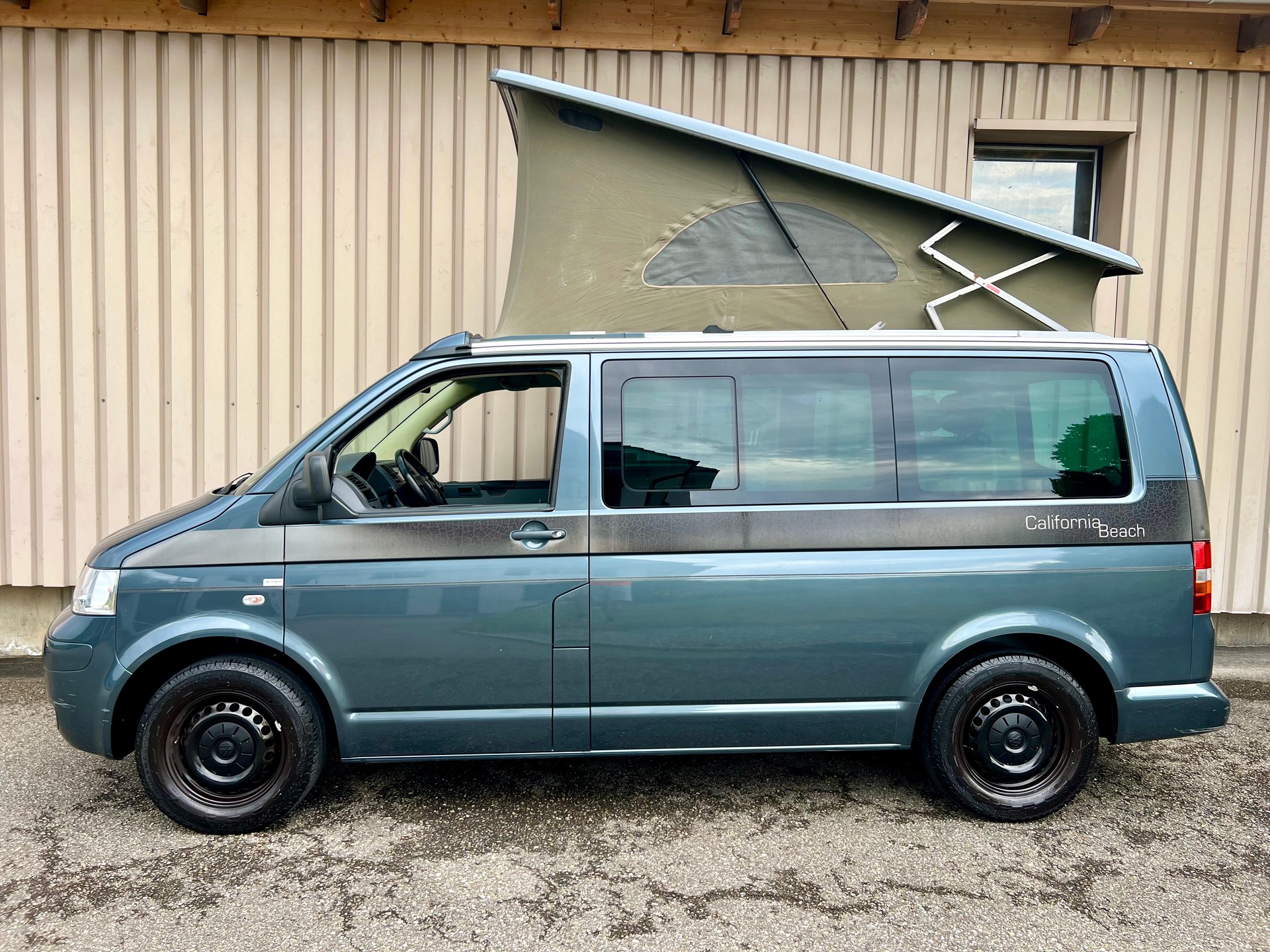 VW T5 1,9 TDi California Beach Comfortline by Nutzfahrzeugcenter Seetal-image-5