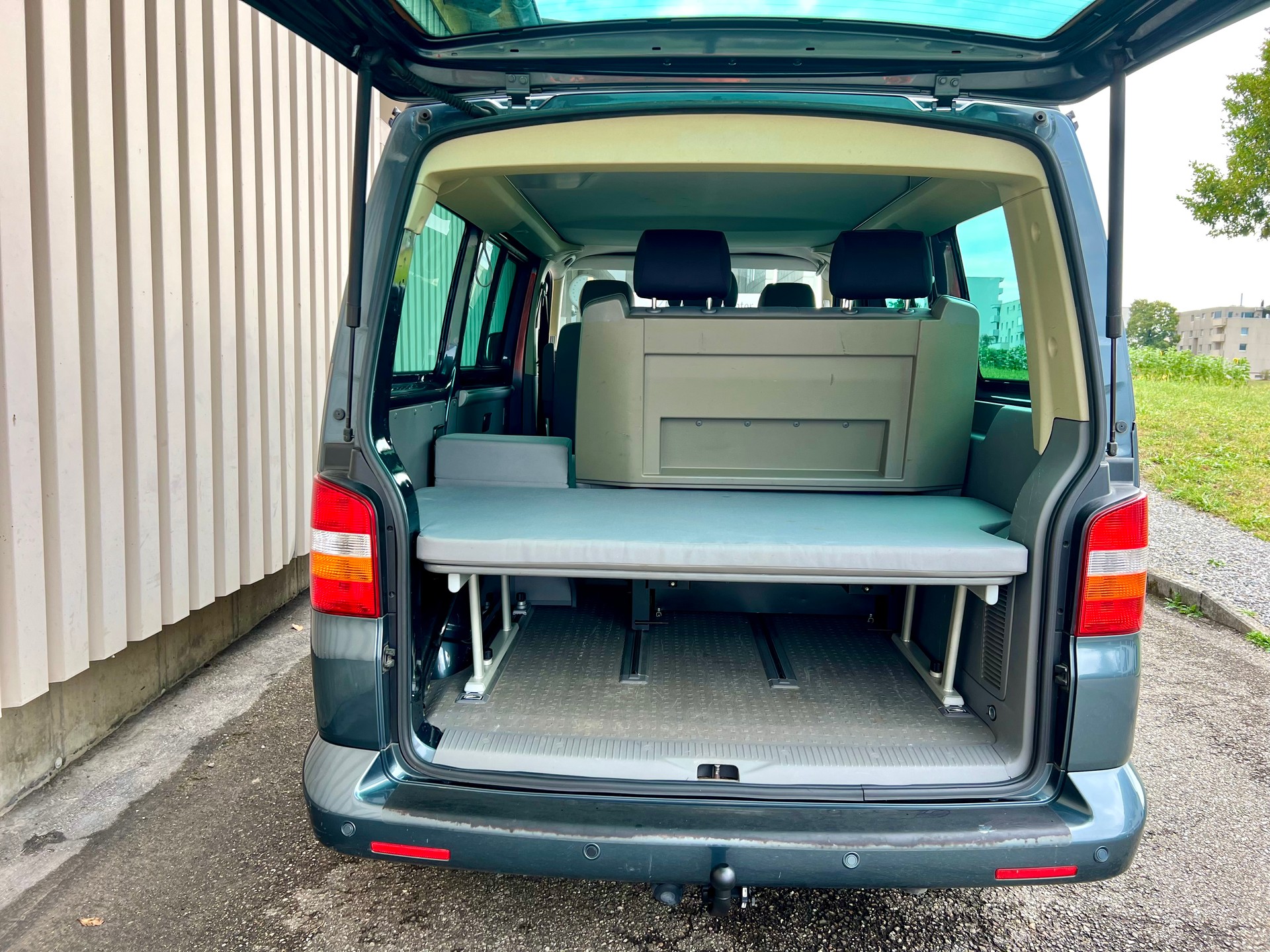 VW T5 1,9 TDi California Beach Comfortline by Nutzfahrzeugcenter Seetal-image-8