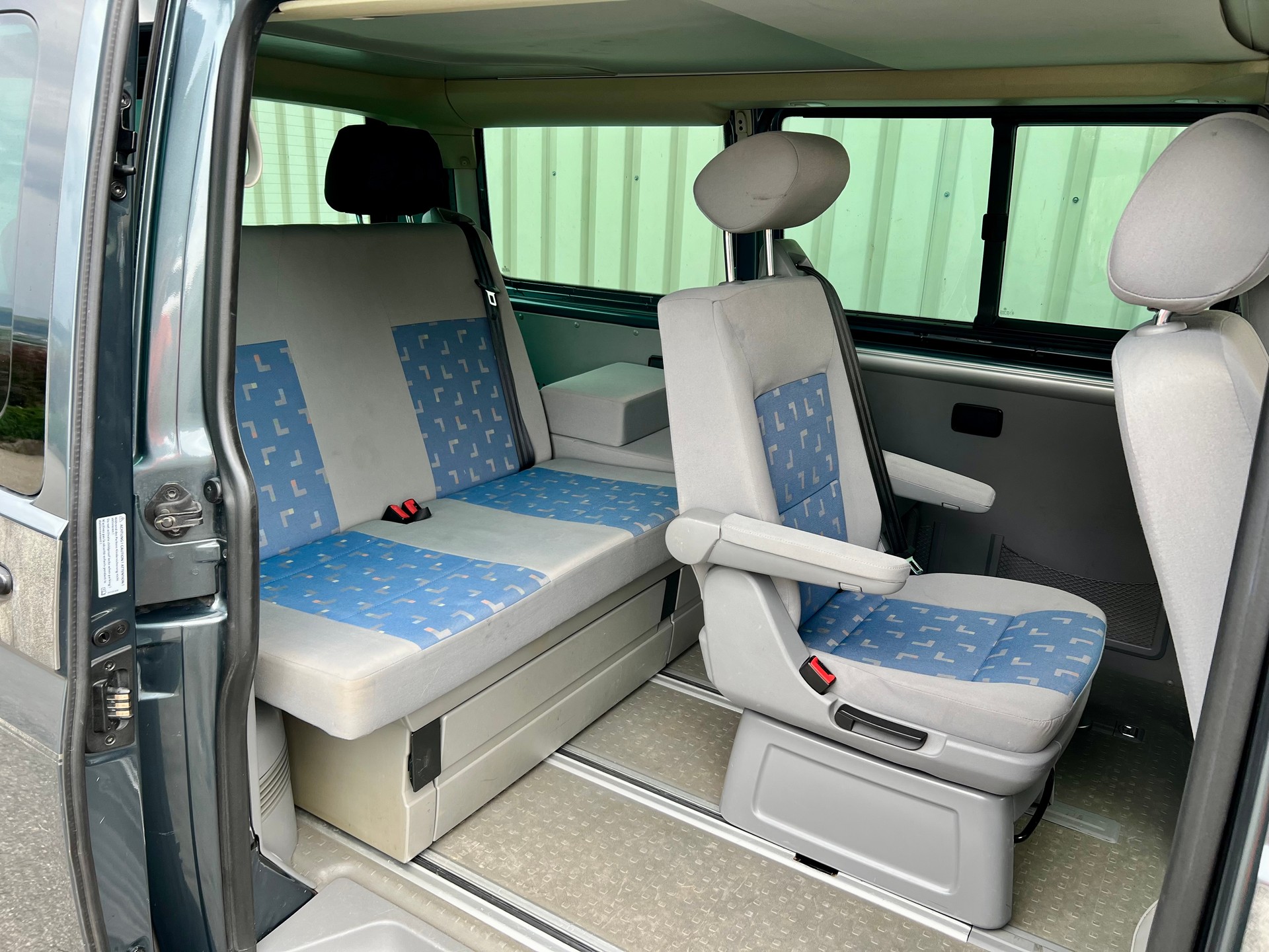 VW T5 1,9 TDi California Beach Comfortline by Nutzfahrzeugcenter Seetal-image-12