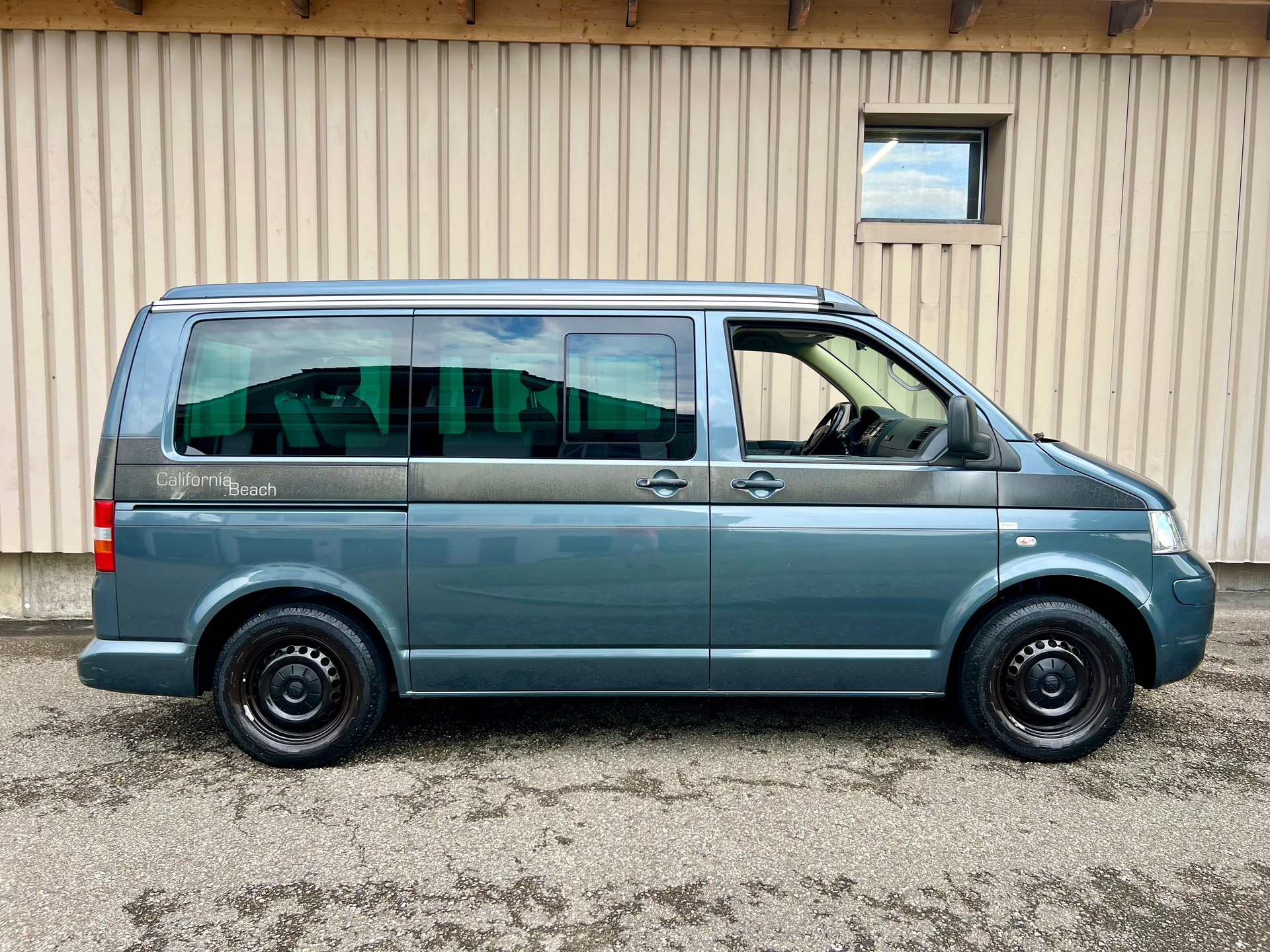 VW T5 1,9 TDi California Beach Comfortline by Nutzfahrzeugcenter Seetal-image-9