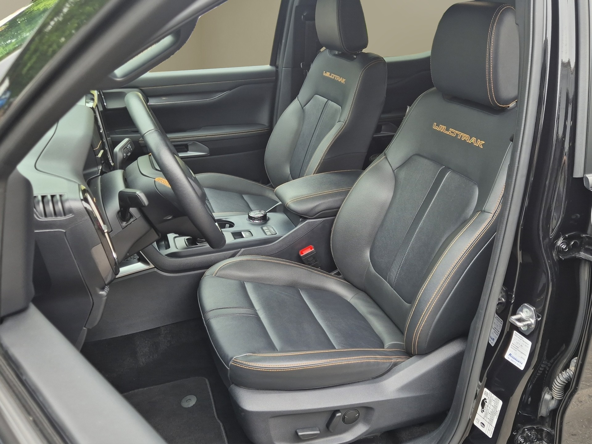 FORD Ranger Wildtrak 3.0 Eco Blue e-4WD Automat-image-8