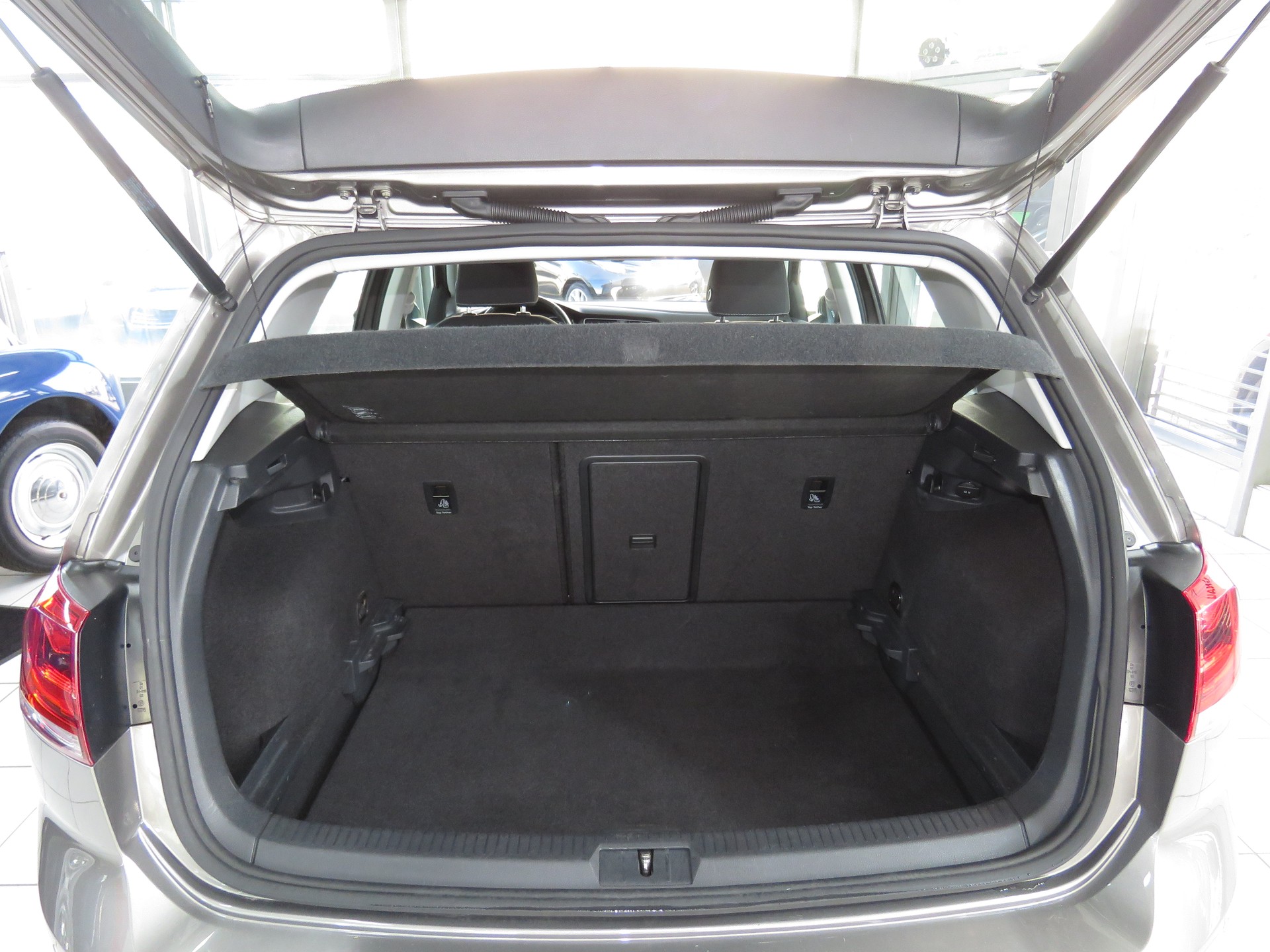 VW Golf 1.4 TSI Highline DSG (Automat)-image-9