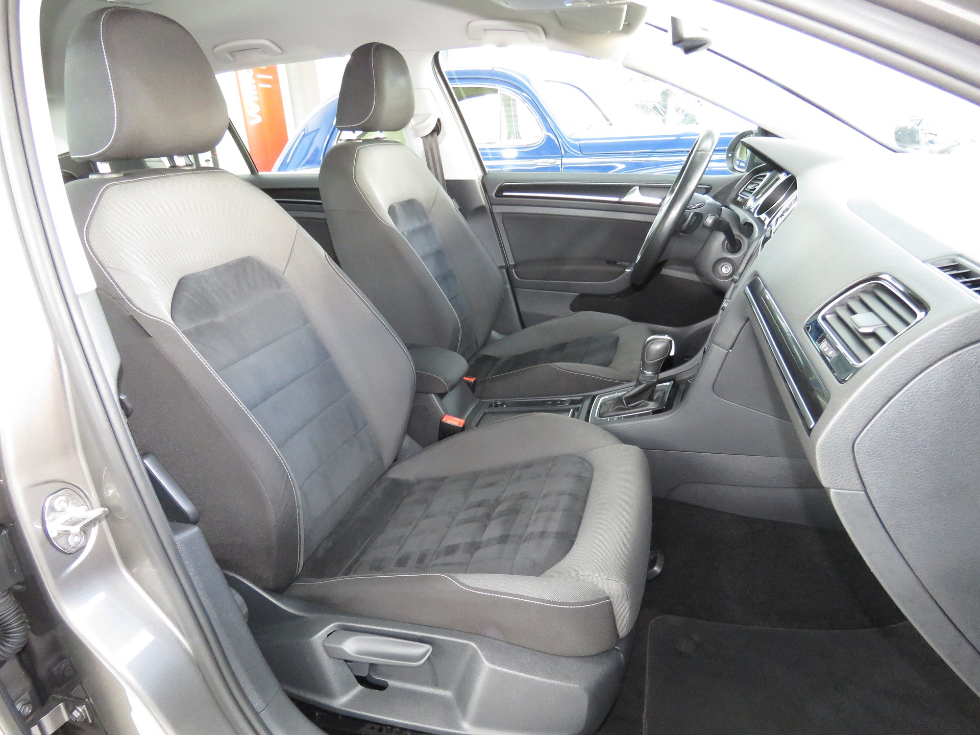 VW Golf 1.4 TSI Highline DSG (Automat)-image-11