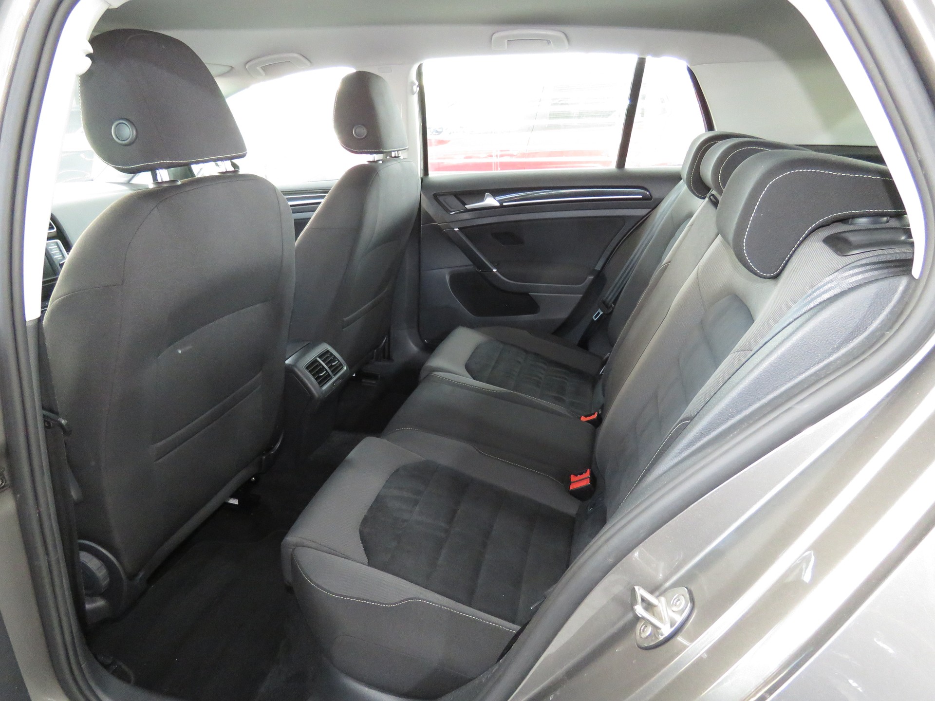 VW Golf 1.4 TSI Highline DSG (Automat)-image-8