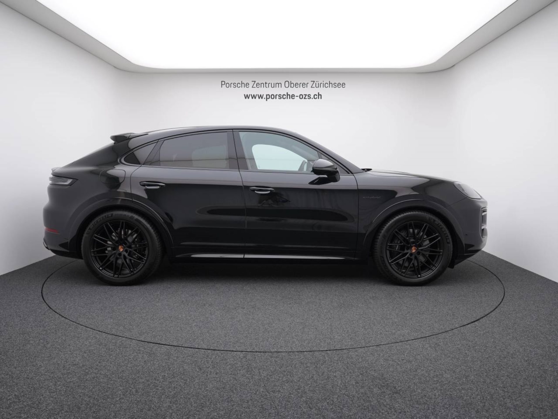 PORSCHE Cayenne E-Hybrid Coupé Black Edition-image-7