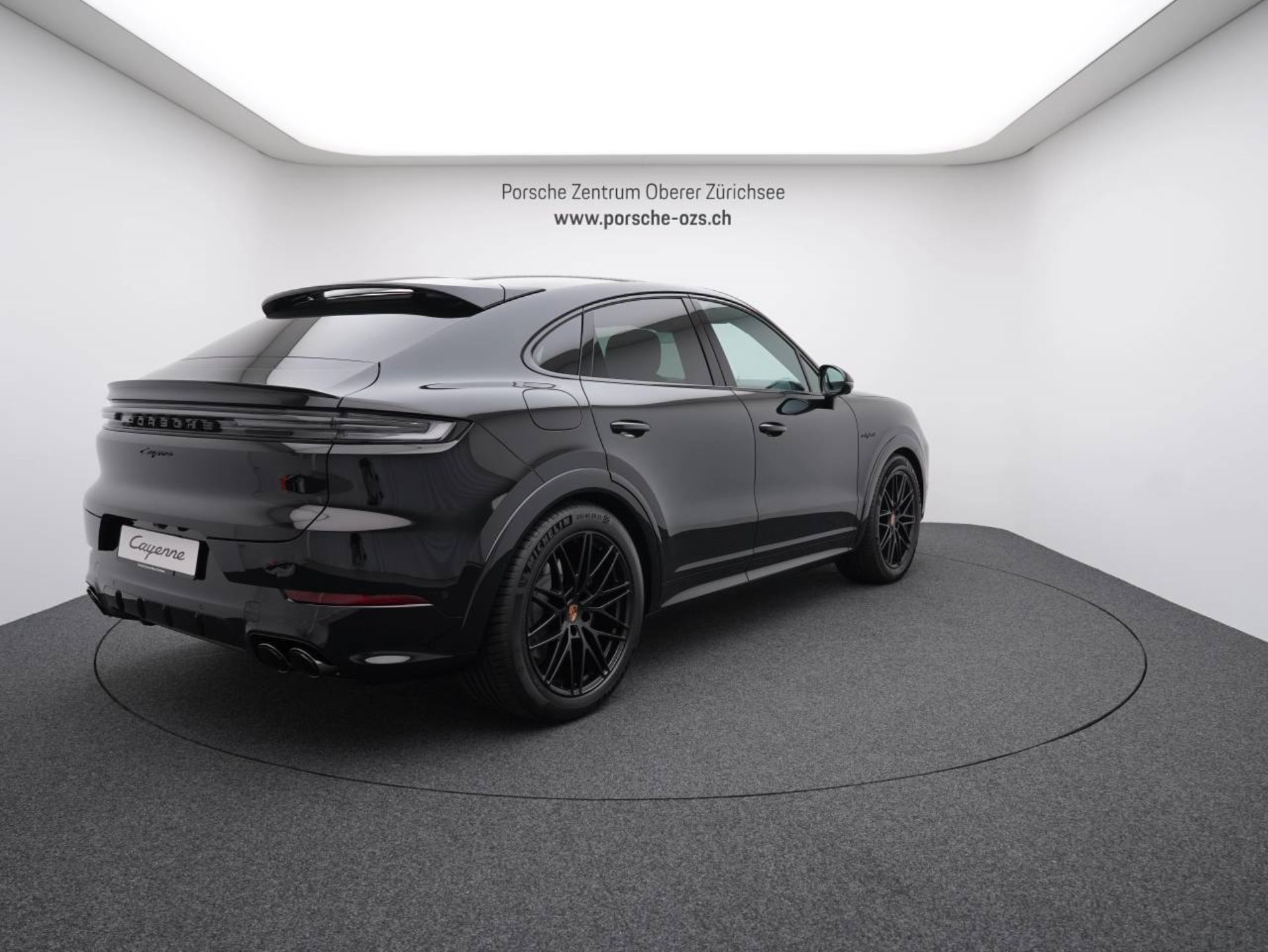 PORSCHE Cayenne E-Hybrid Coupé Black Edition-image-6