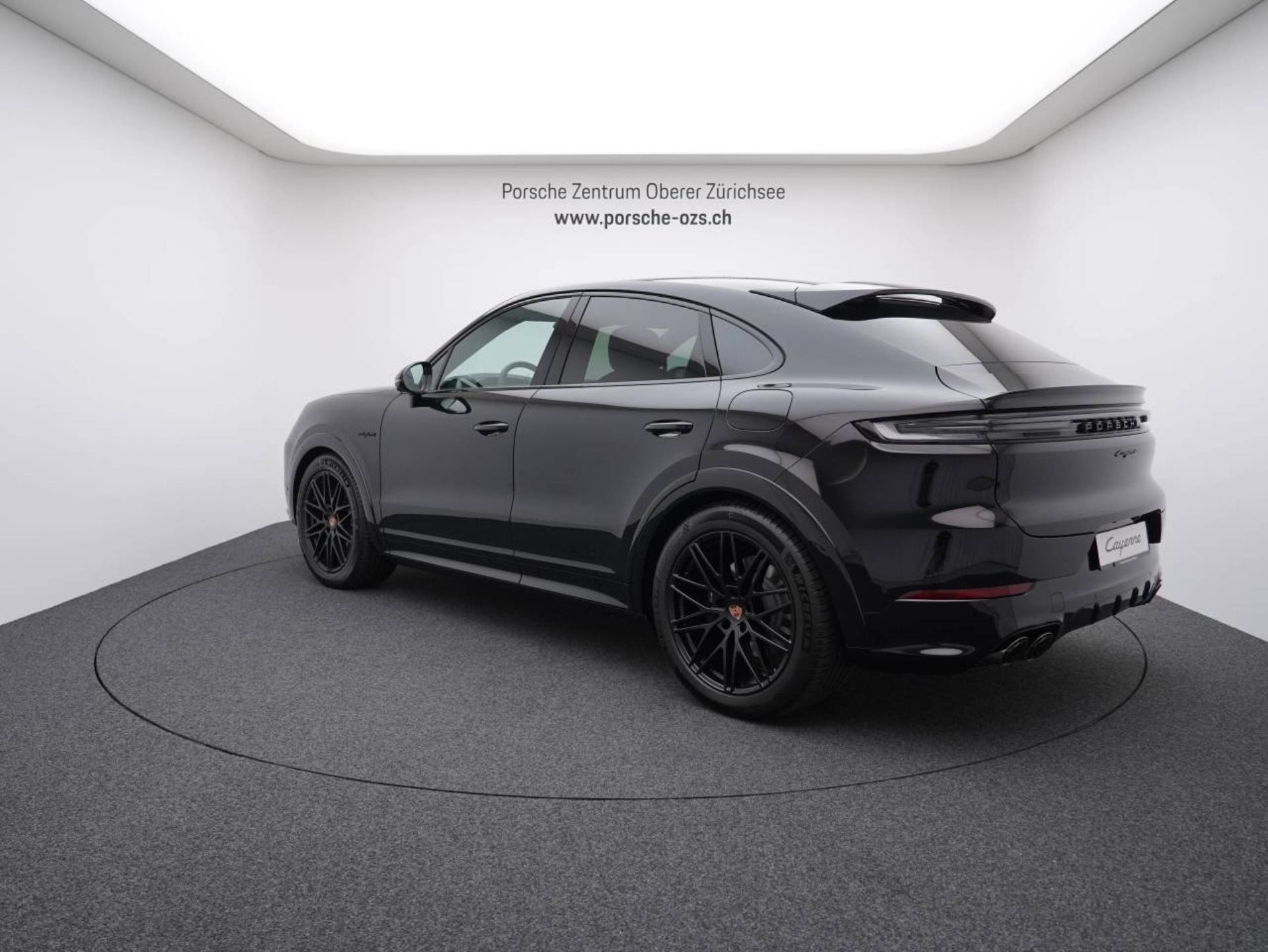 PORSCHE Cayenne E-Hybrid Coupé Black Edition-showroom-element-2