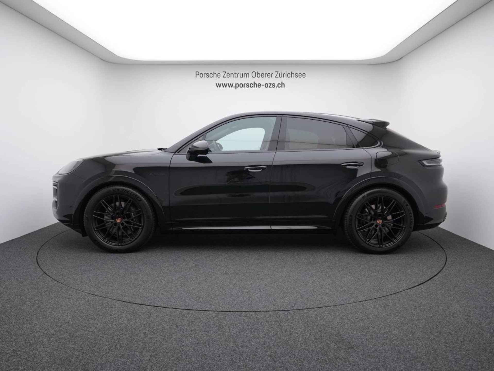 PORSCHE Cayenne E-Hybrid Coupé Black Edition-showroom-element-1