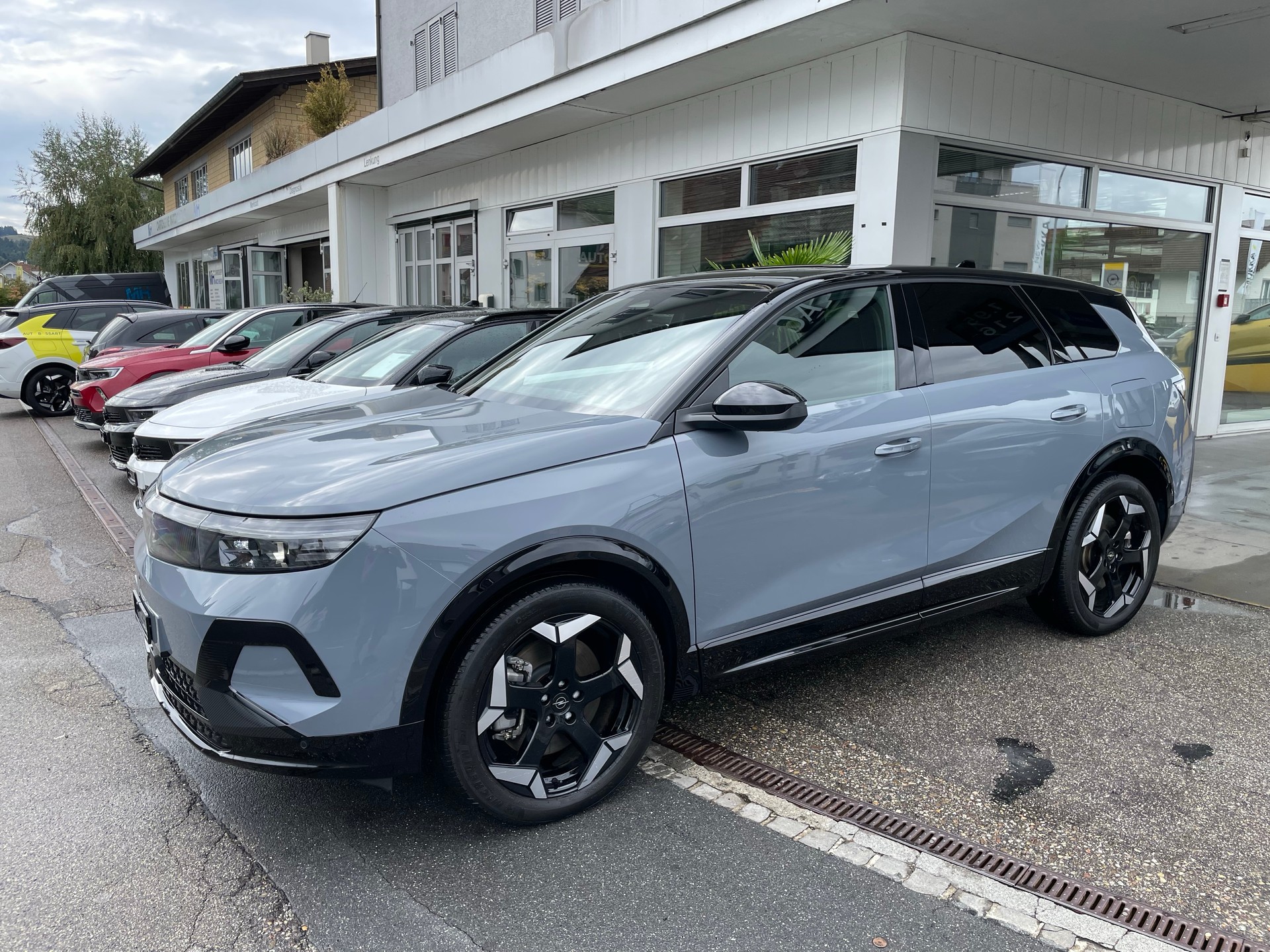 OPEL Grandland Elektro 73kWh Ultimate 4WD-image-1