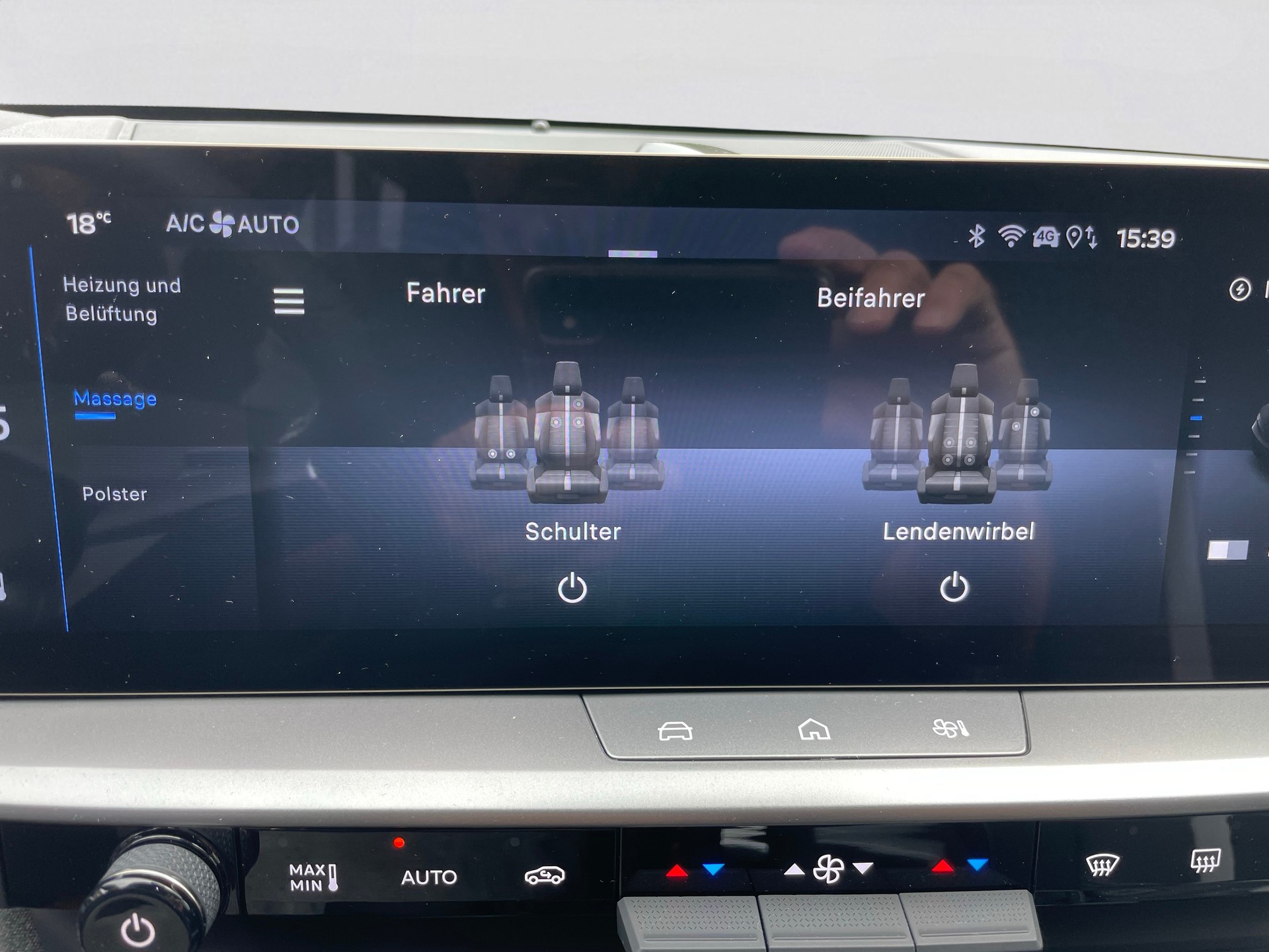 OPEL Grandland Elektro 73kWh Ultimate 4WD-image-6