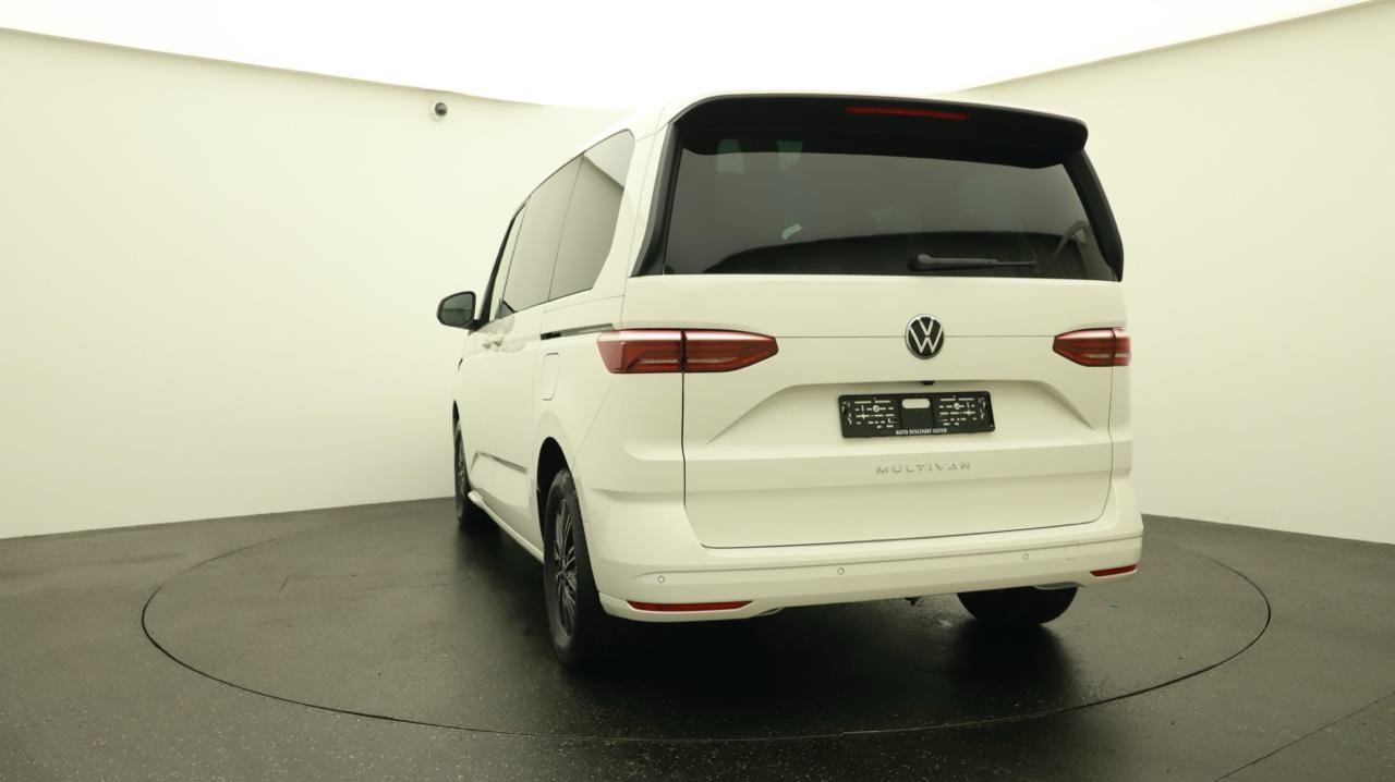 VW Multivan 2.0 TDI Life DSG-image-3